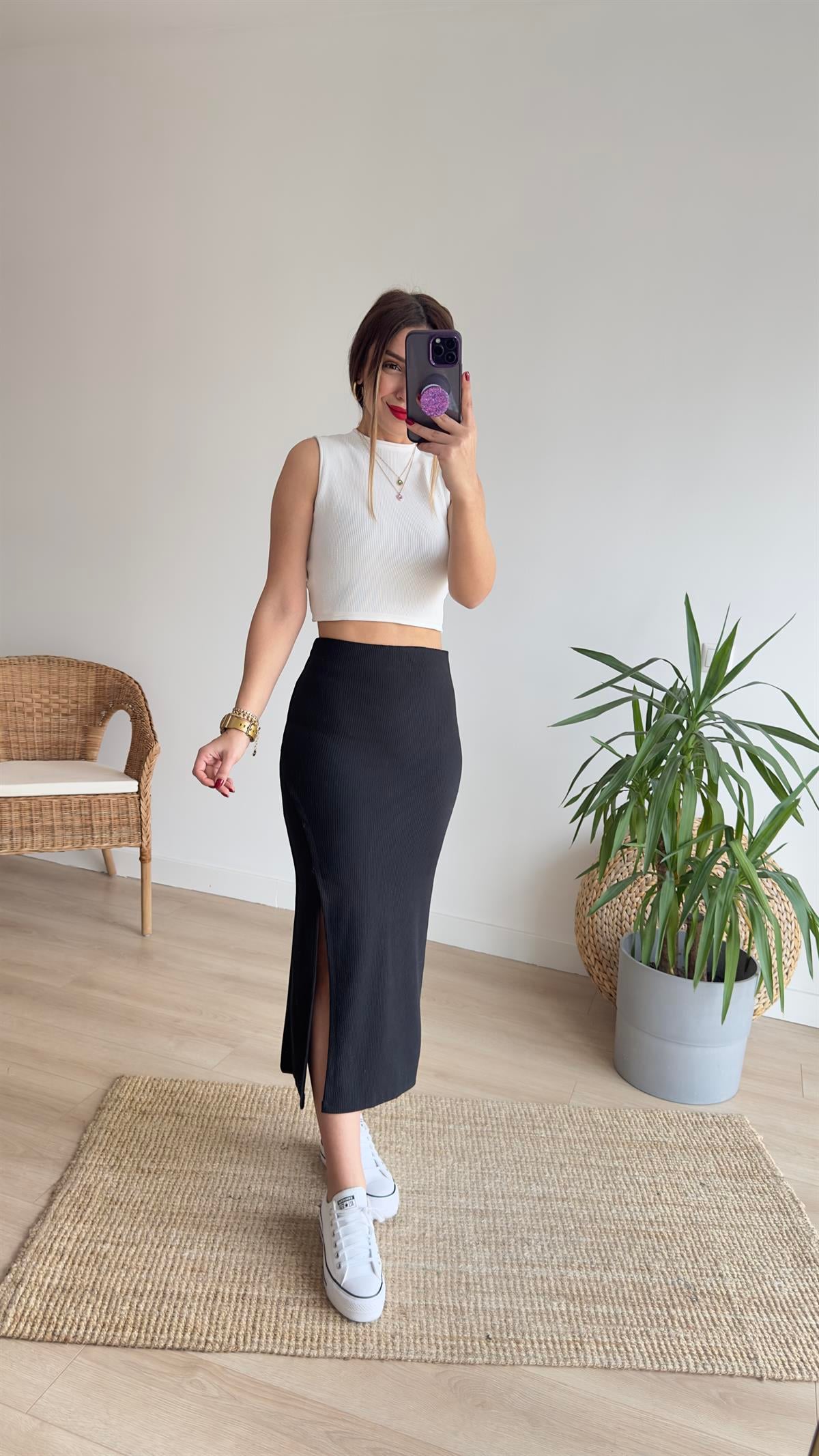 Yırtmaçlı Siyah Midi Etek