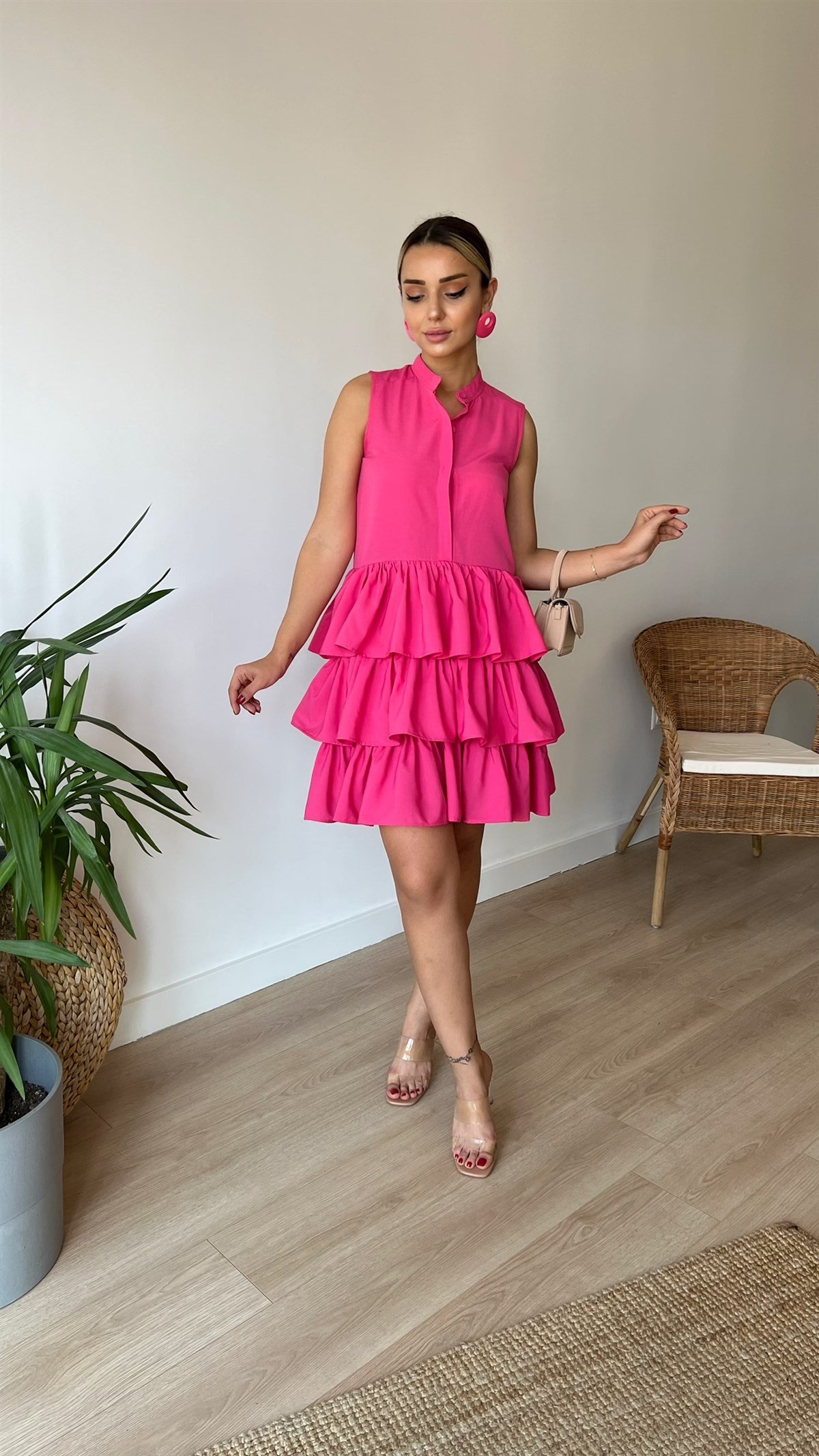 Fırfırlı Pembe Kolsuz Gömlek Elbise