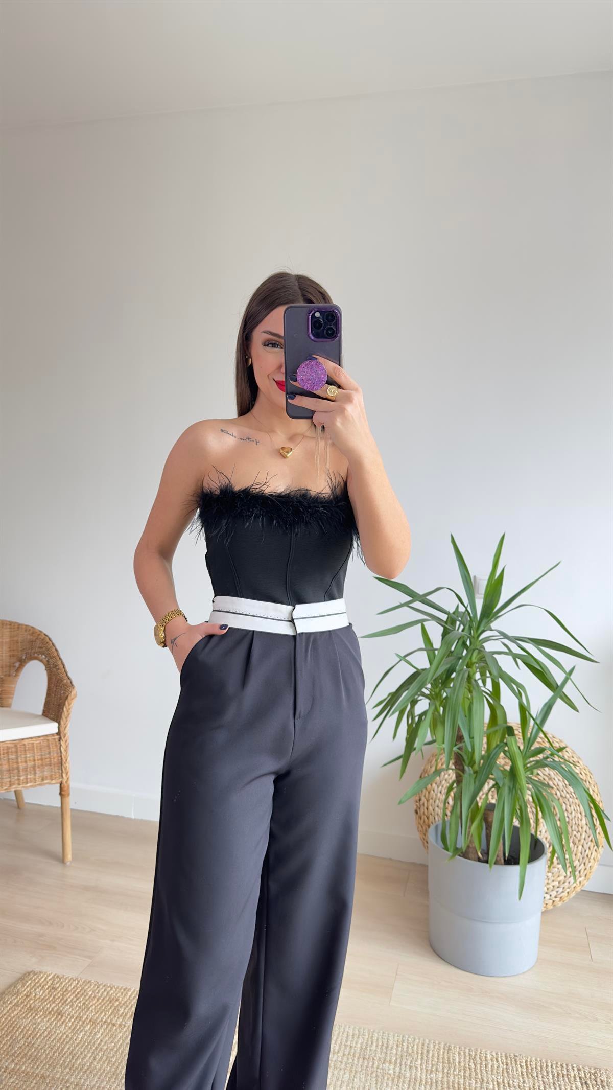 Siyah Otriş Detaylı Büstiyer