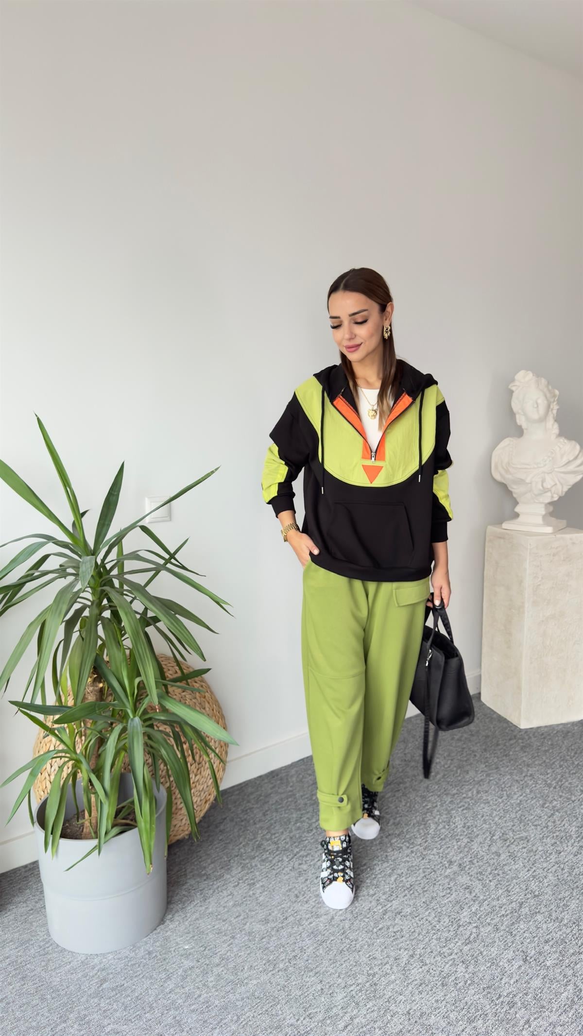 Flat Yarım Fermuar Yeşil Detay Sweat