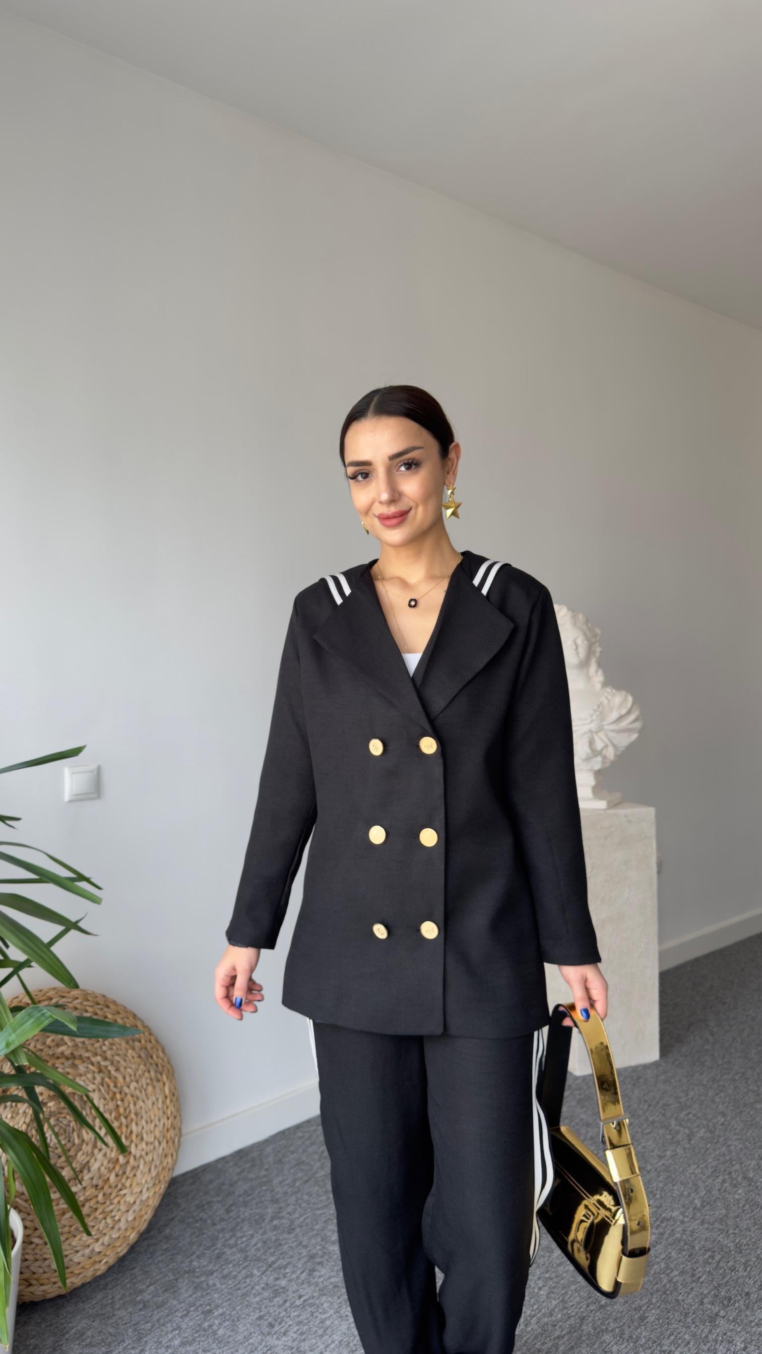 Dell Marka Model Siyah Takım