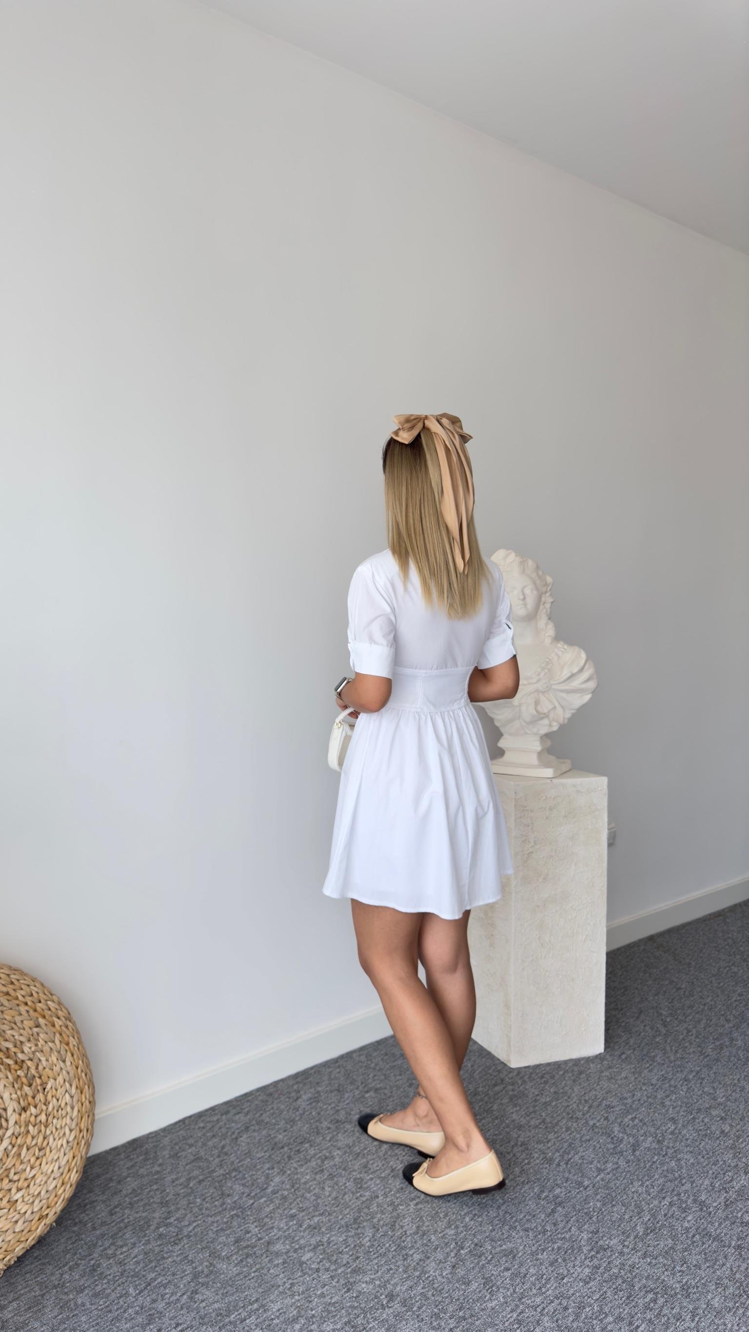 Bel Korse Detaylı Vatkalı Beyaz Poplin Elbise 