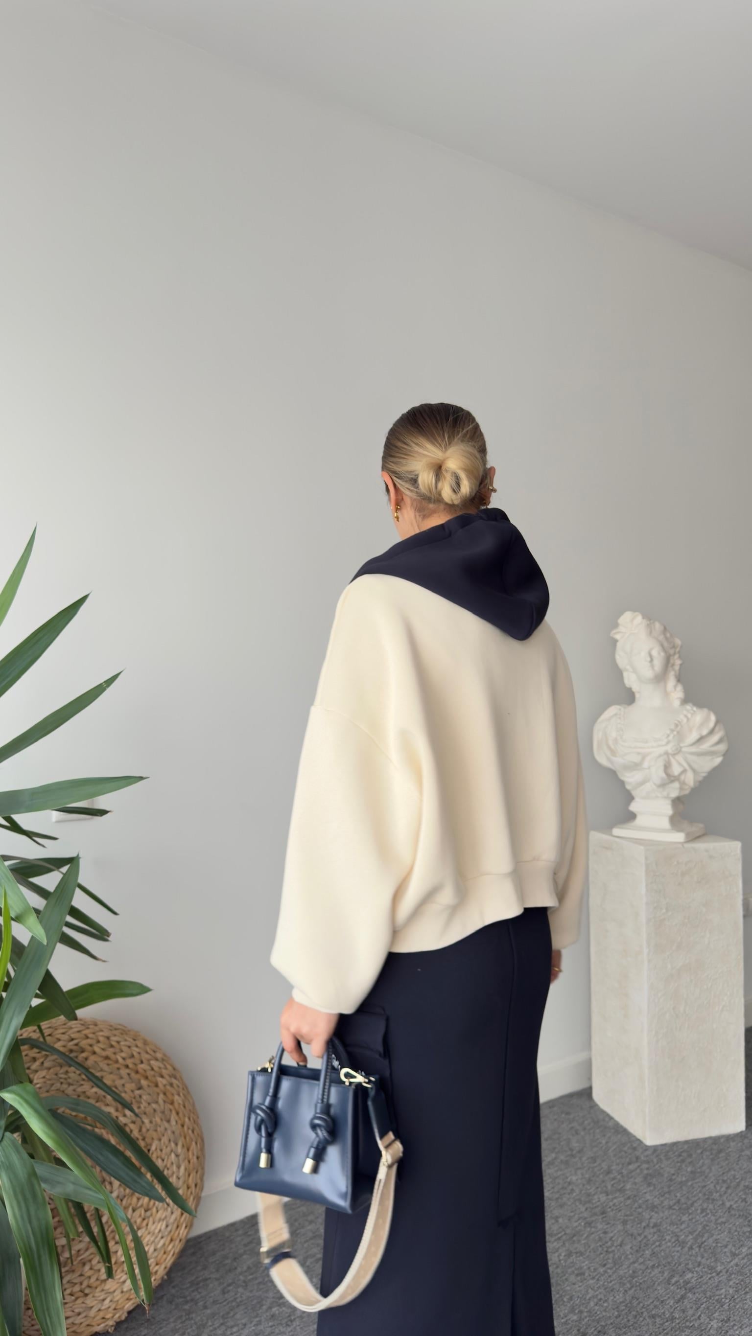 Sparklıng Yazılı Bej Sweatshirt 