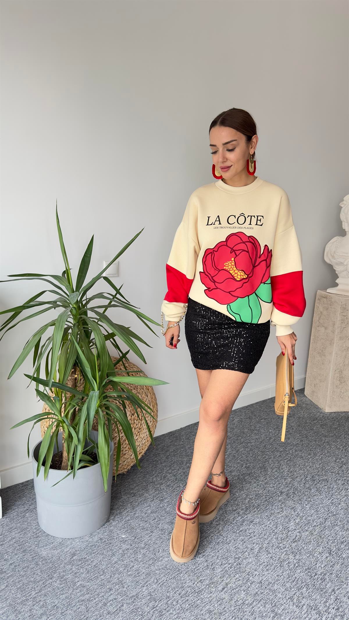 Cote Zincirli Ve Gül Baskı Sweatshirt