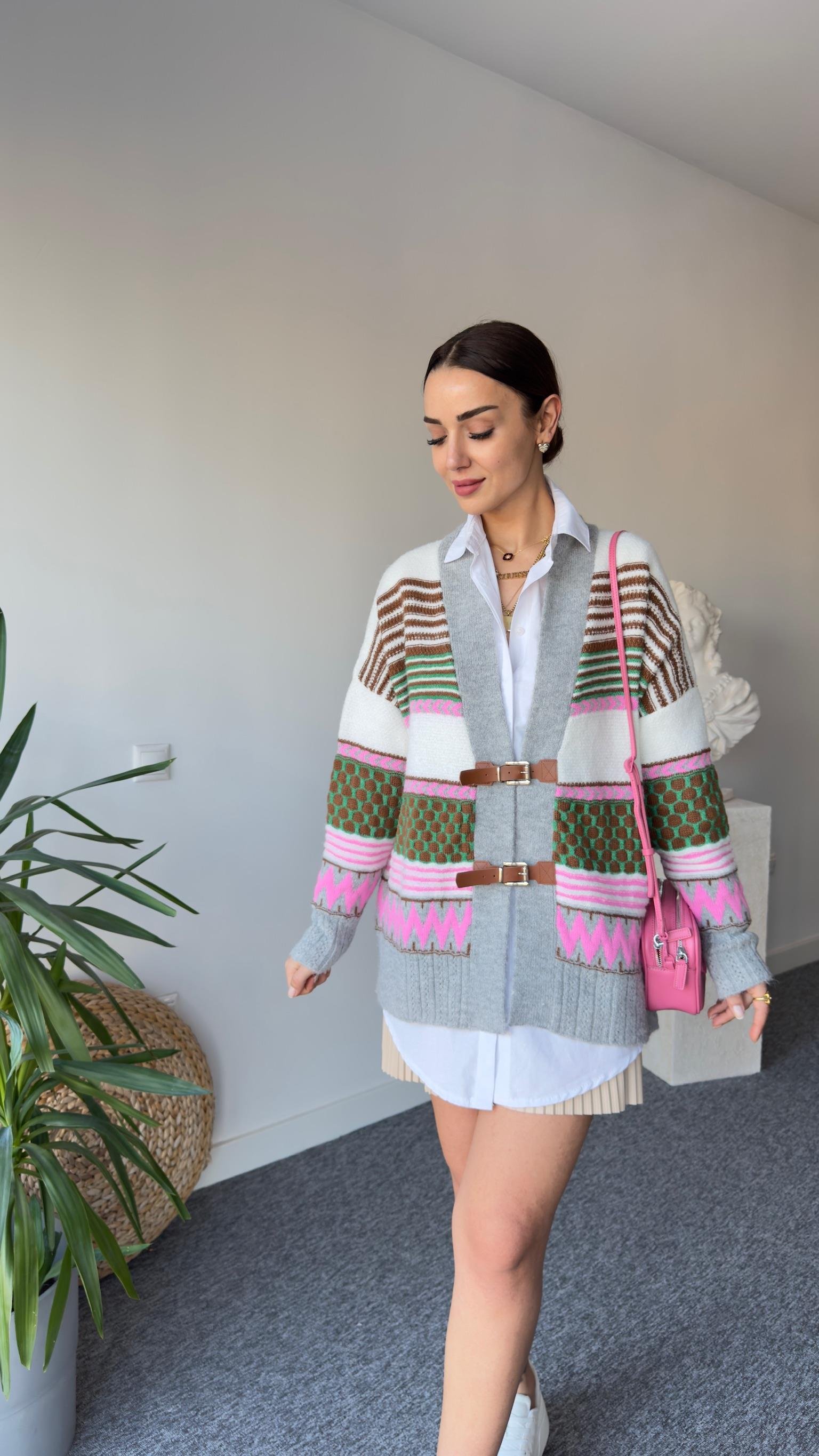 Deri Kemer Detay Yeşil Tasarım Hırka