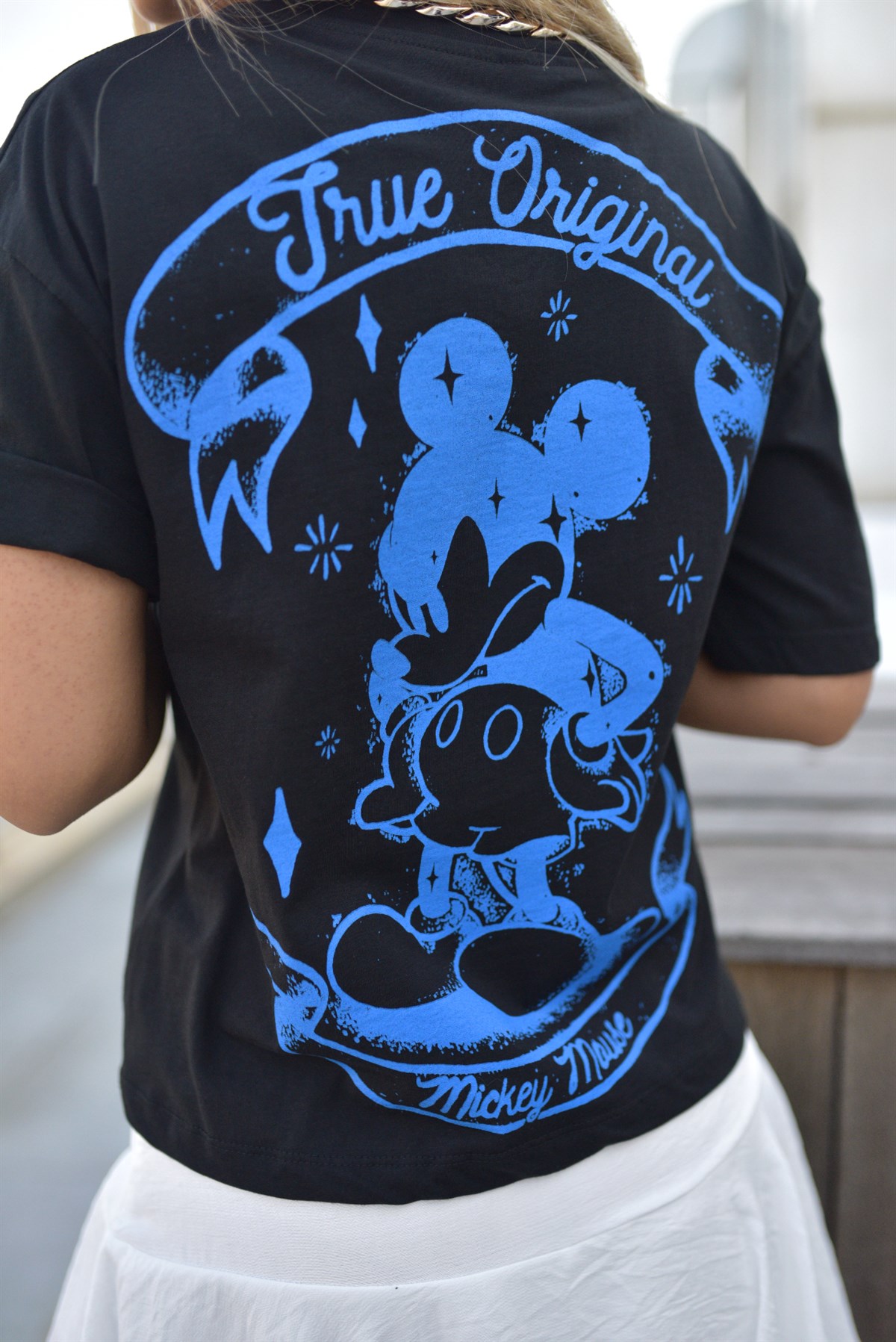 Sırtı Mickey Baskılı Siyah Tshirt