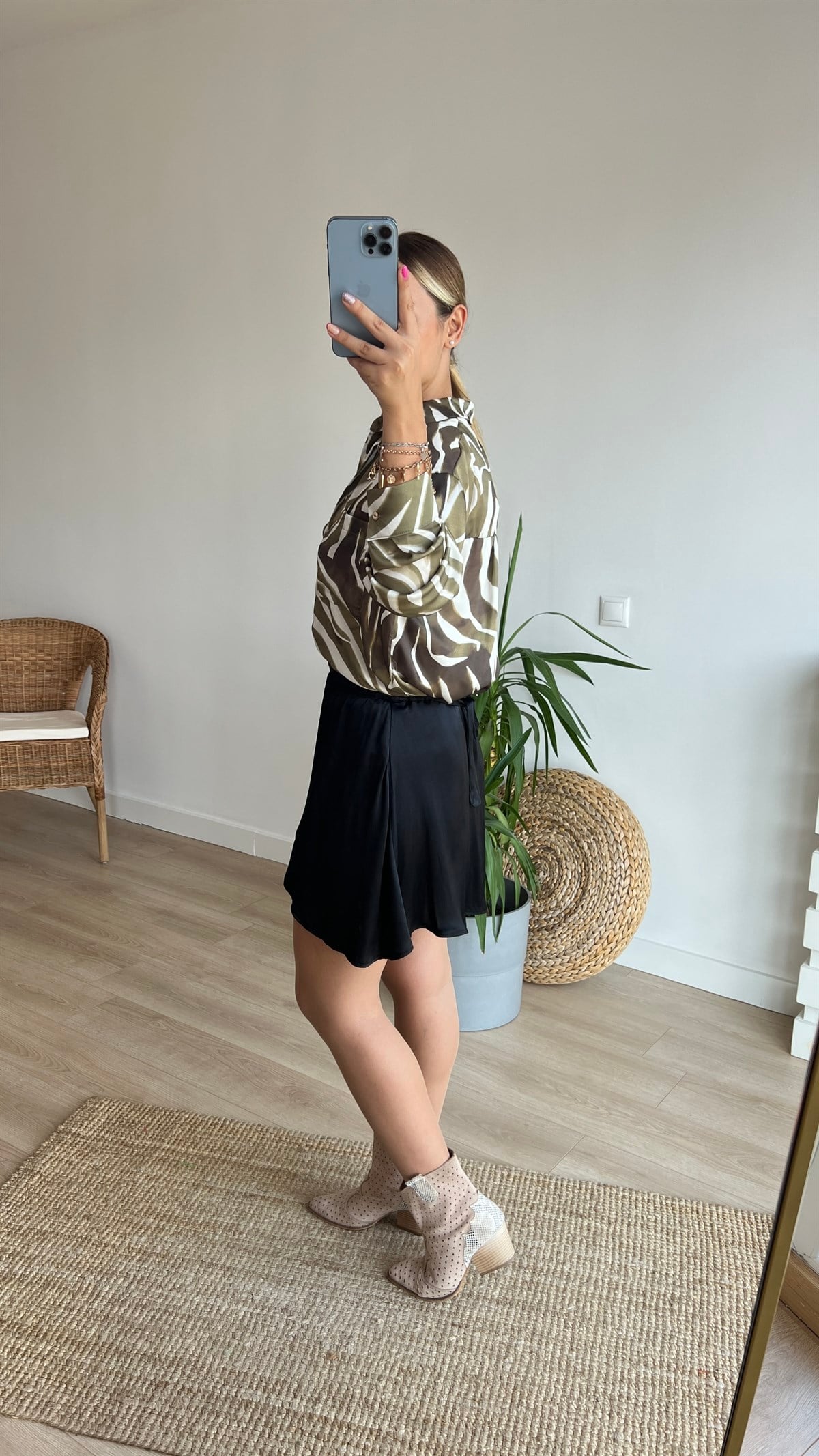Siyah Saten Şort Etek