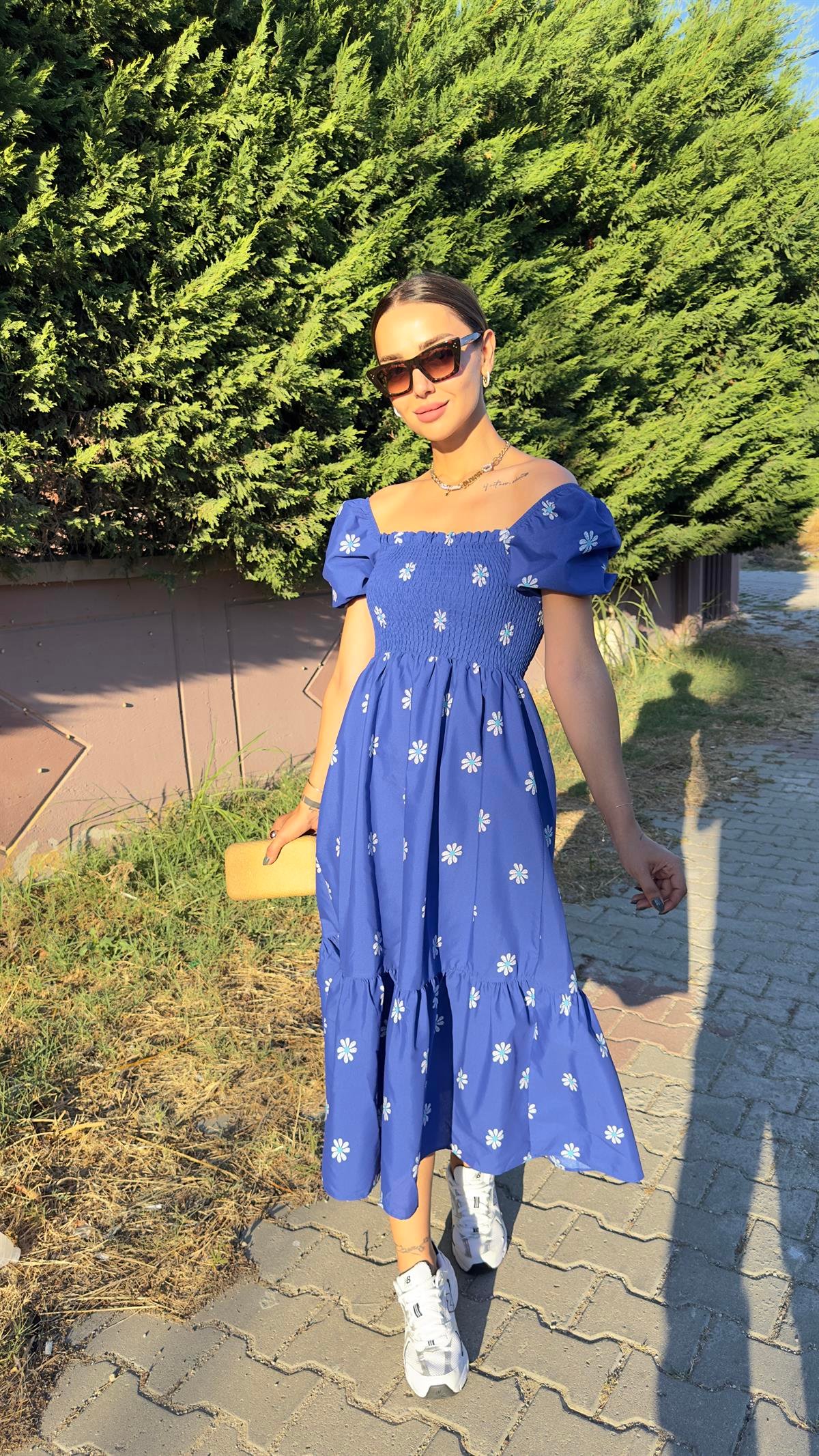 Bonn Papatya Desenli Gipeli Elbise 