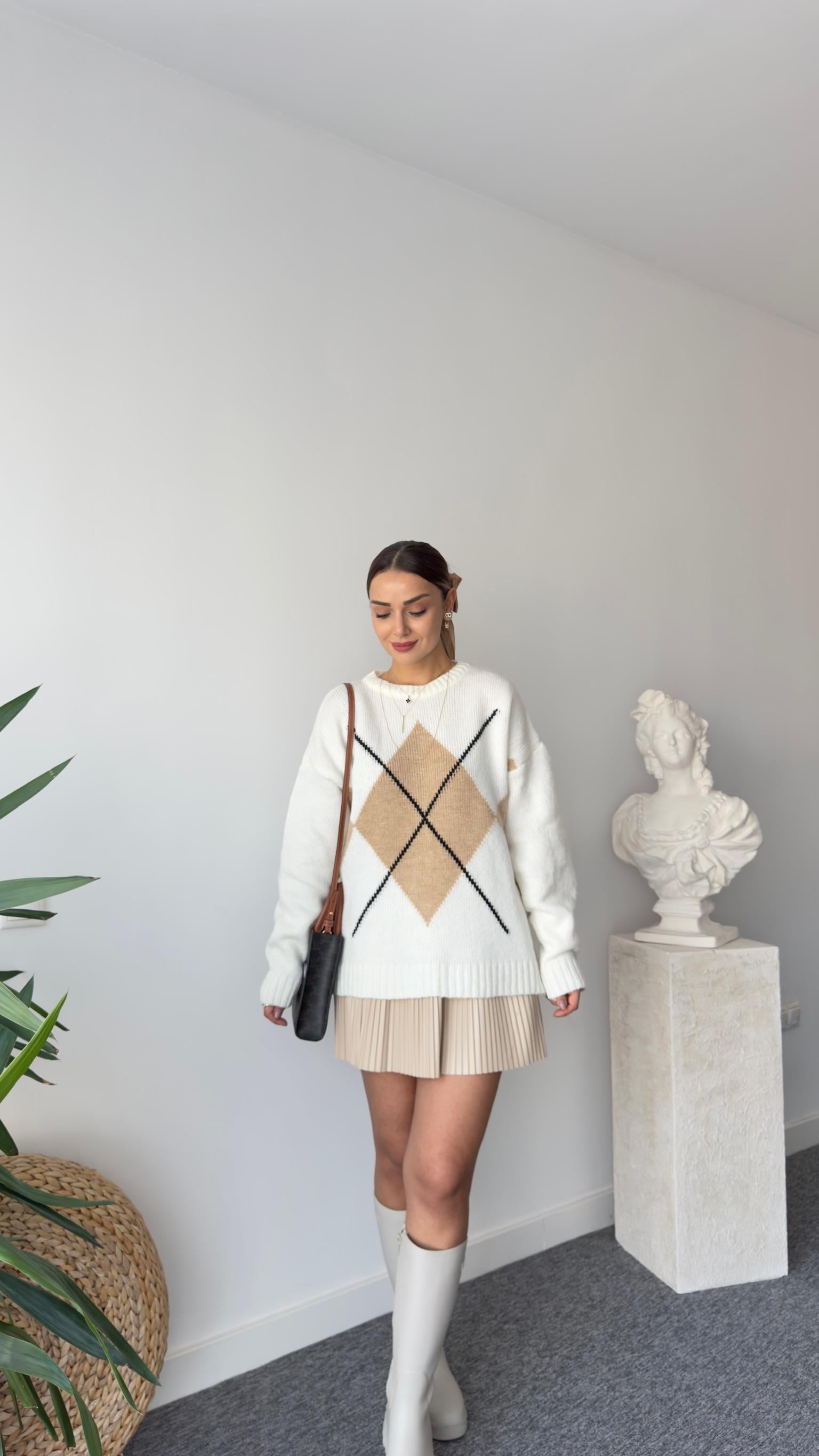 Mngo Ekru Baklava Desen Kazak