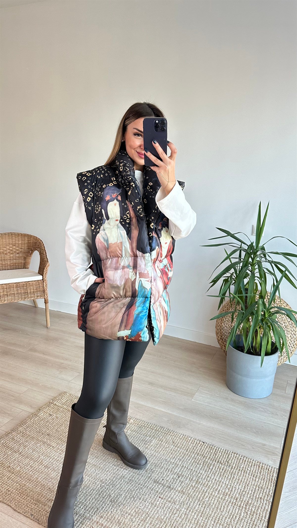 Kadın Figür Detaylı Tasarım Şişme Yelek