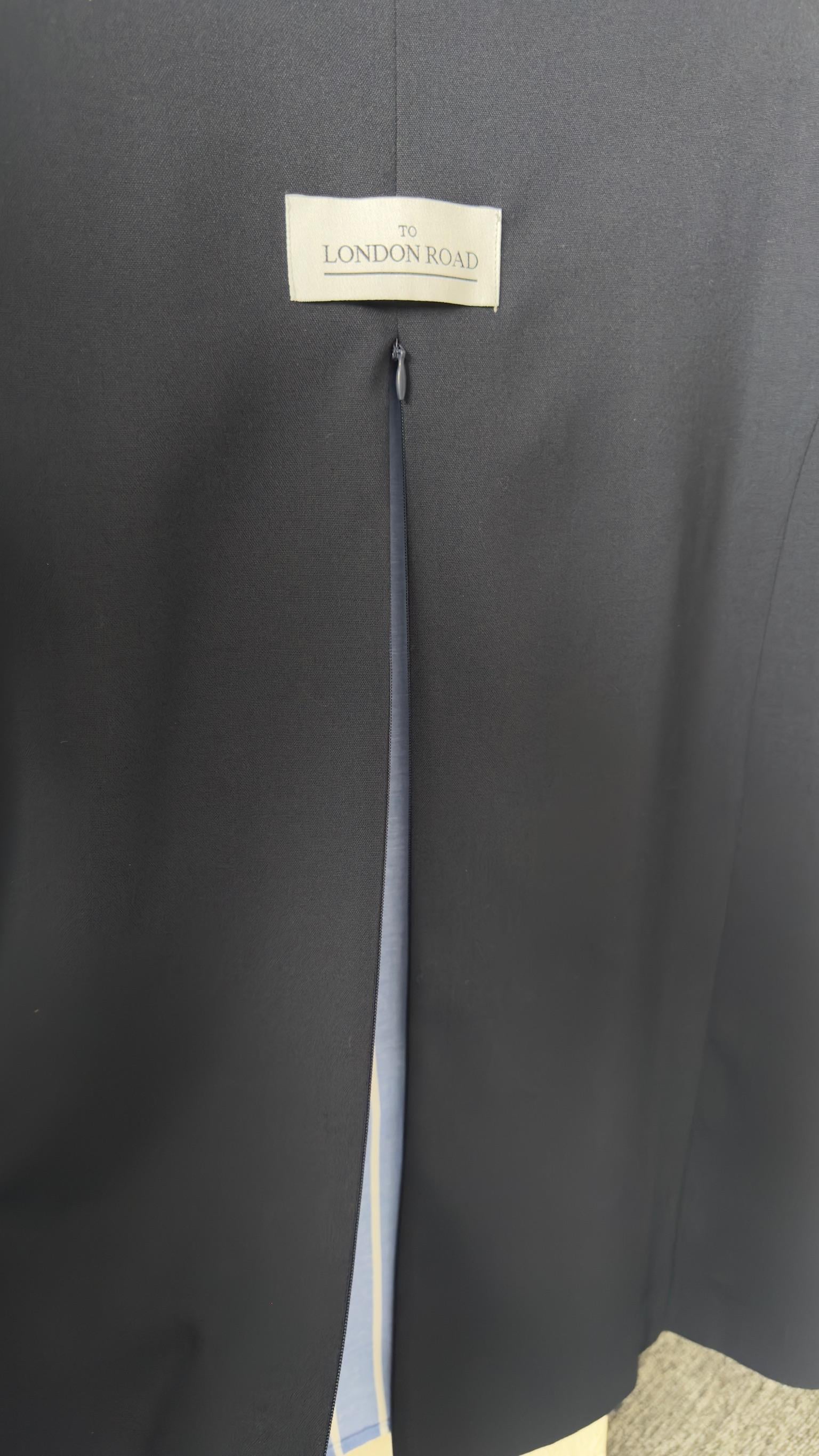 Sırtı Fermuarlı Lacivert Blazer Ceket