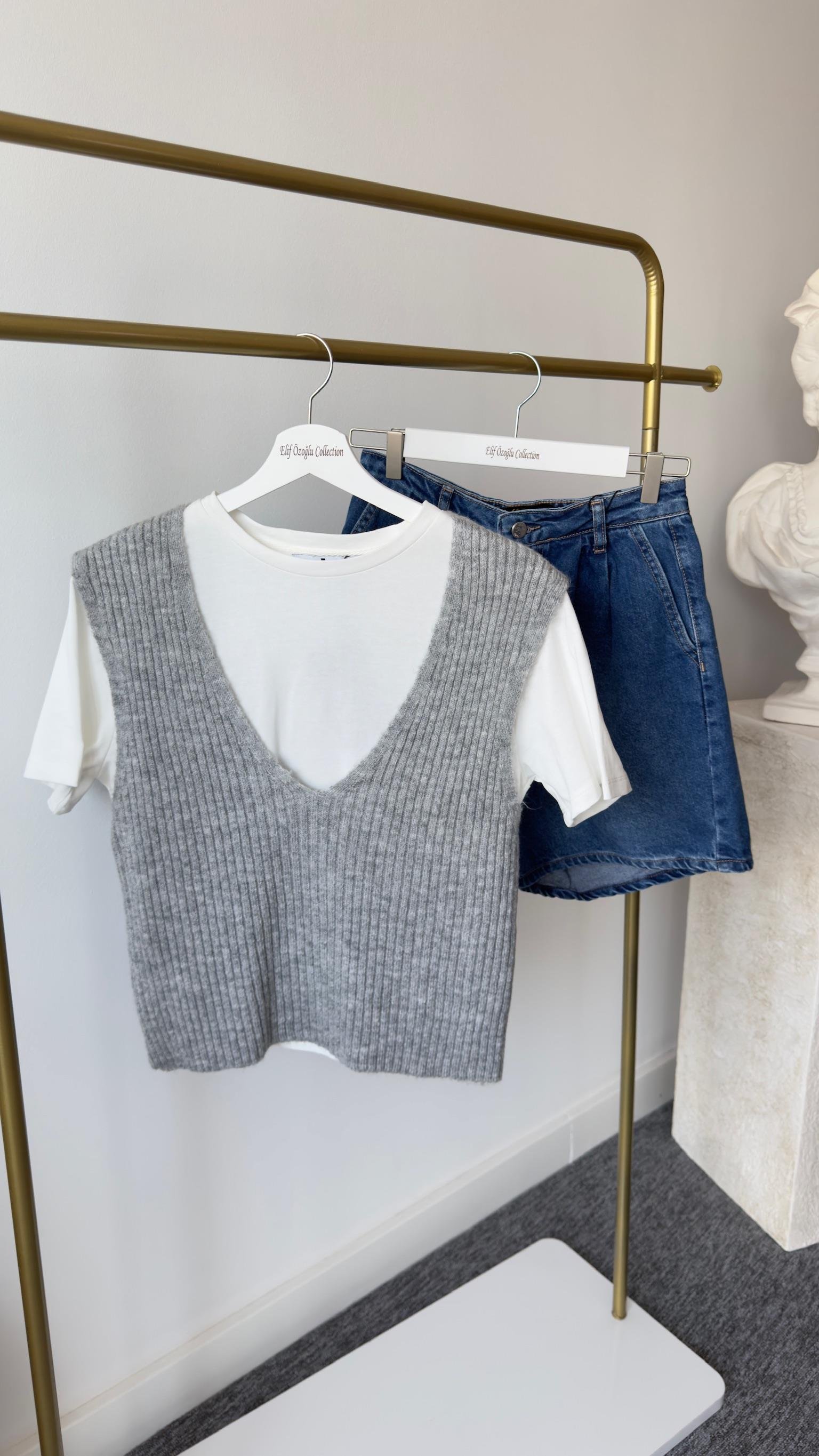 Zra Model Gri Süveter Detay Tshirt