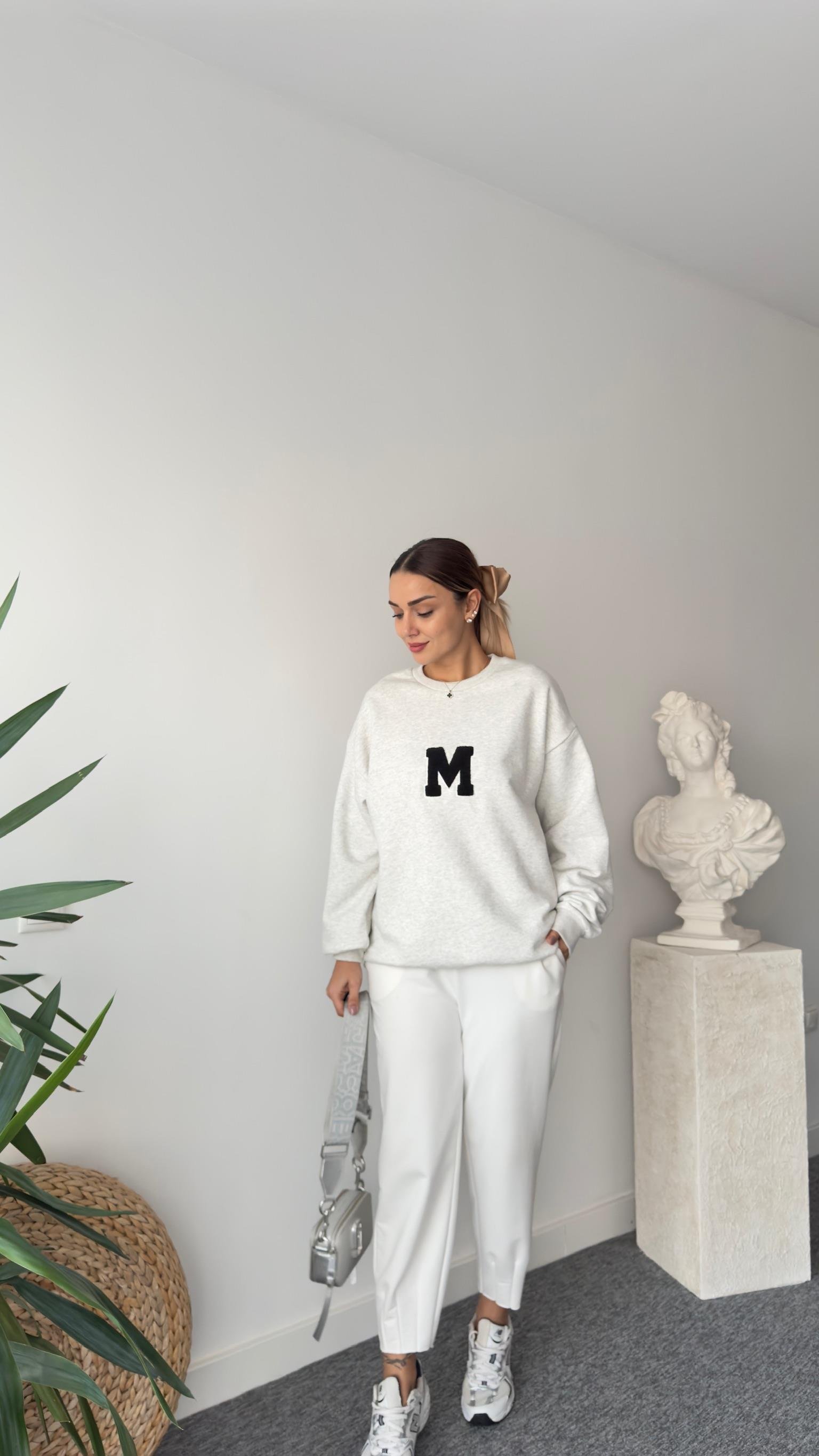 M Nakışlı Sırt Baskılı Gri Sweatshirt