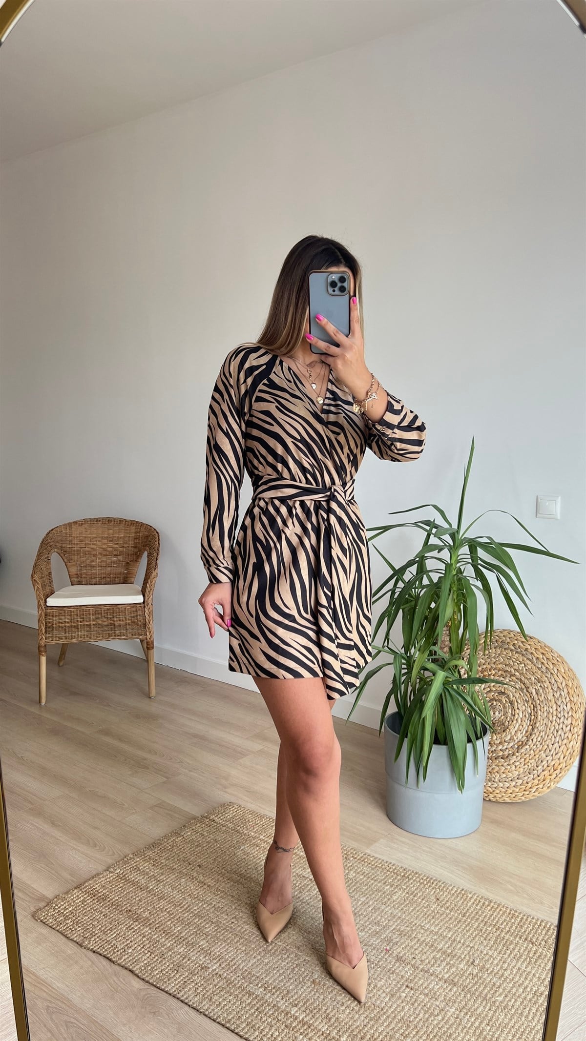 Marka Model Zebra Desen Kuşaklı Elbise 