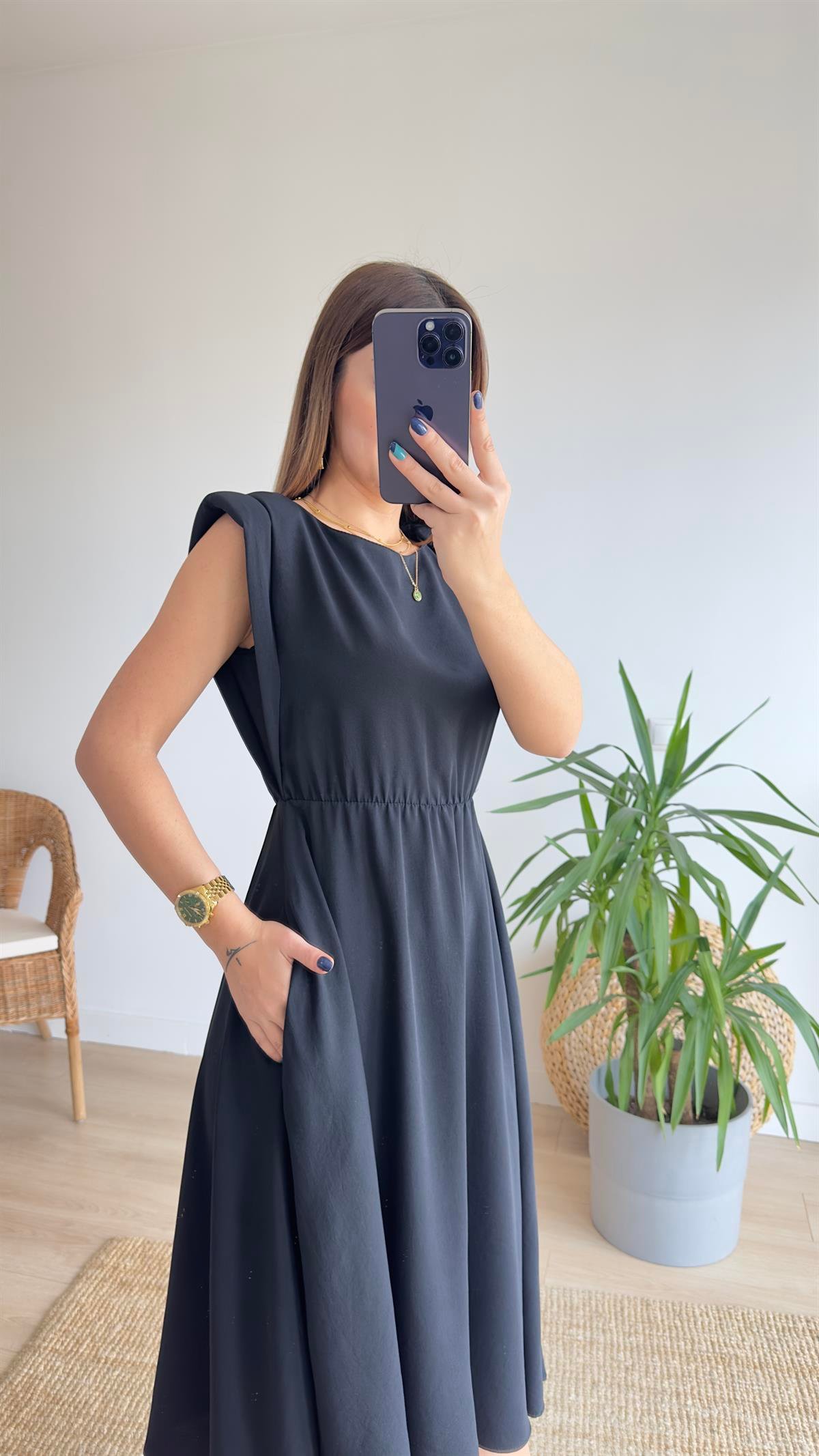 Beli Lastikli Vatkalı Siyah Basic Elbise 