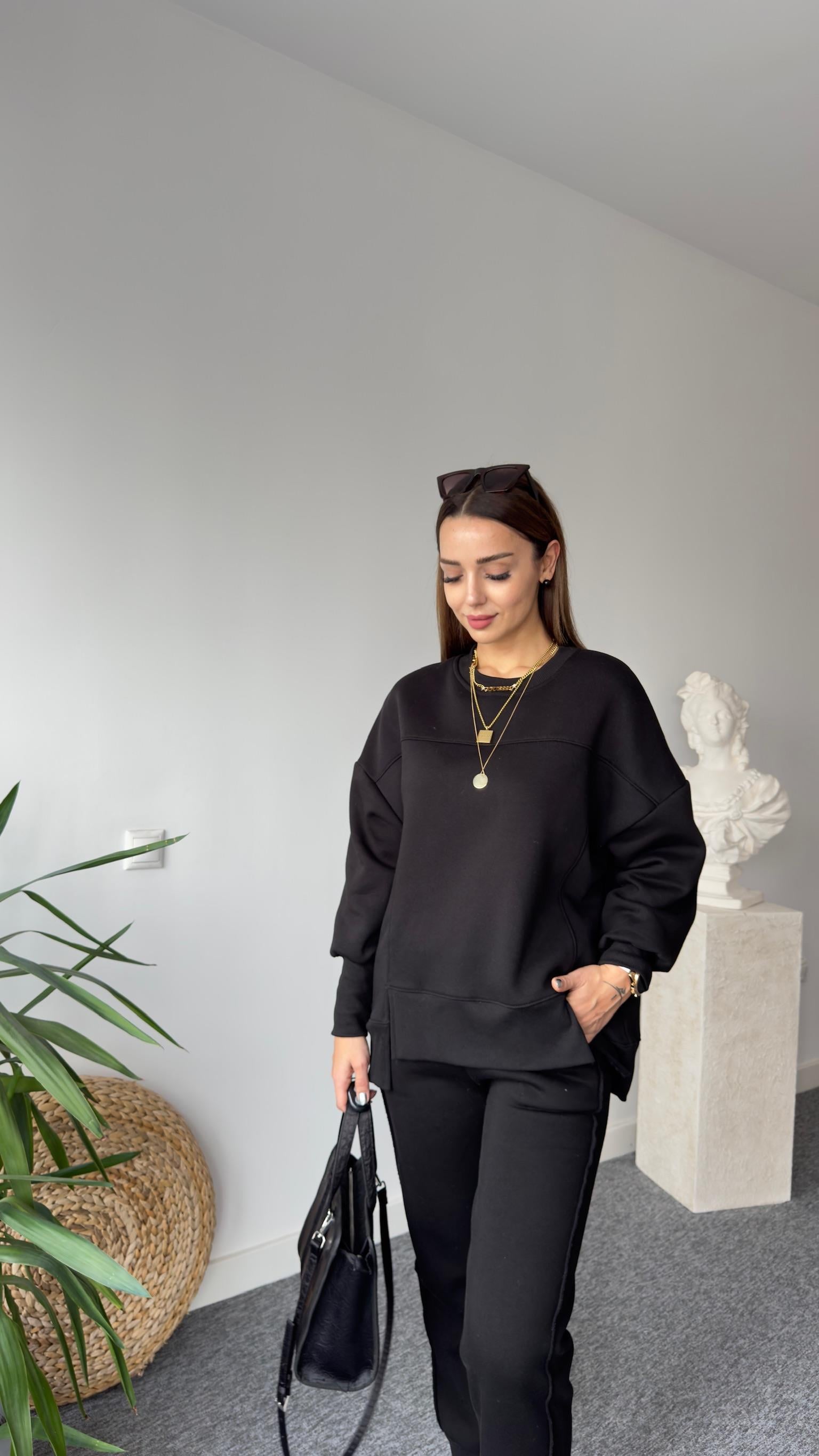 Etek Ucu Asimetrik Siyah Sweatshirt