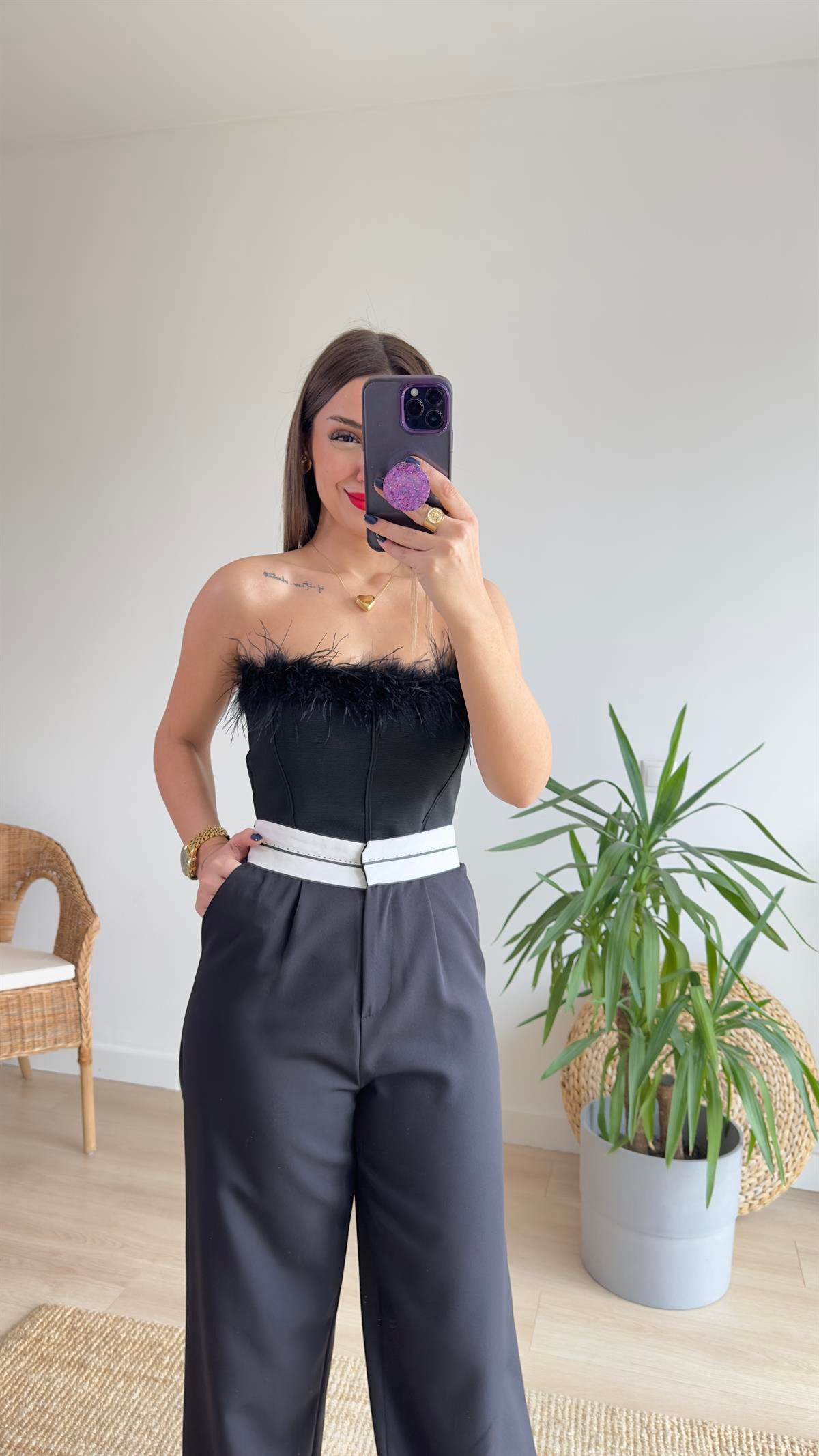 Siyah Otriş Detaylı Büstiyer