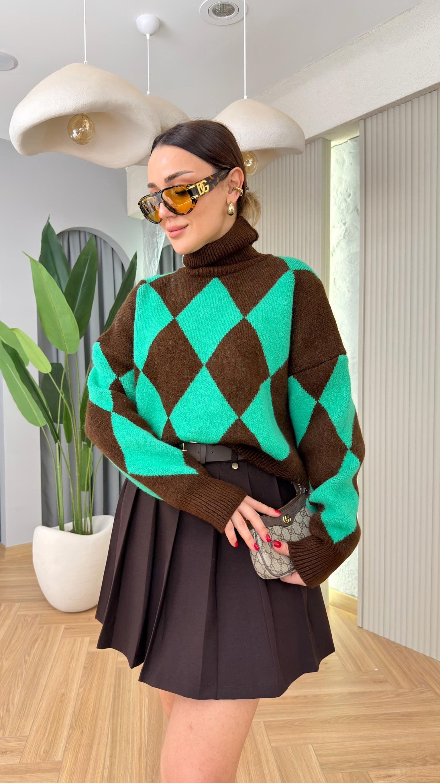 Boğazlı Yeşil Kahve Baklava Desenli Kazak