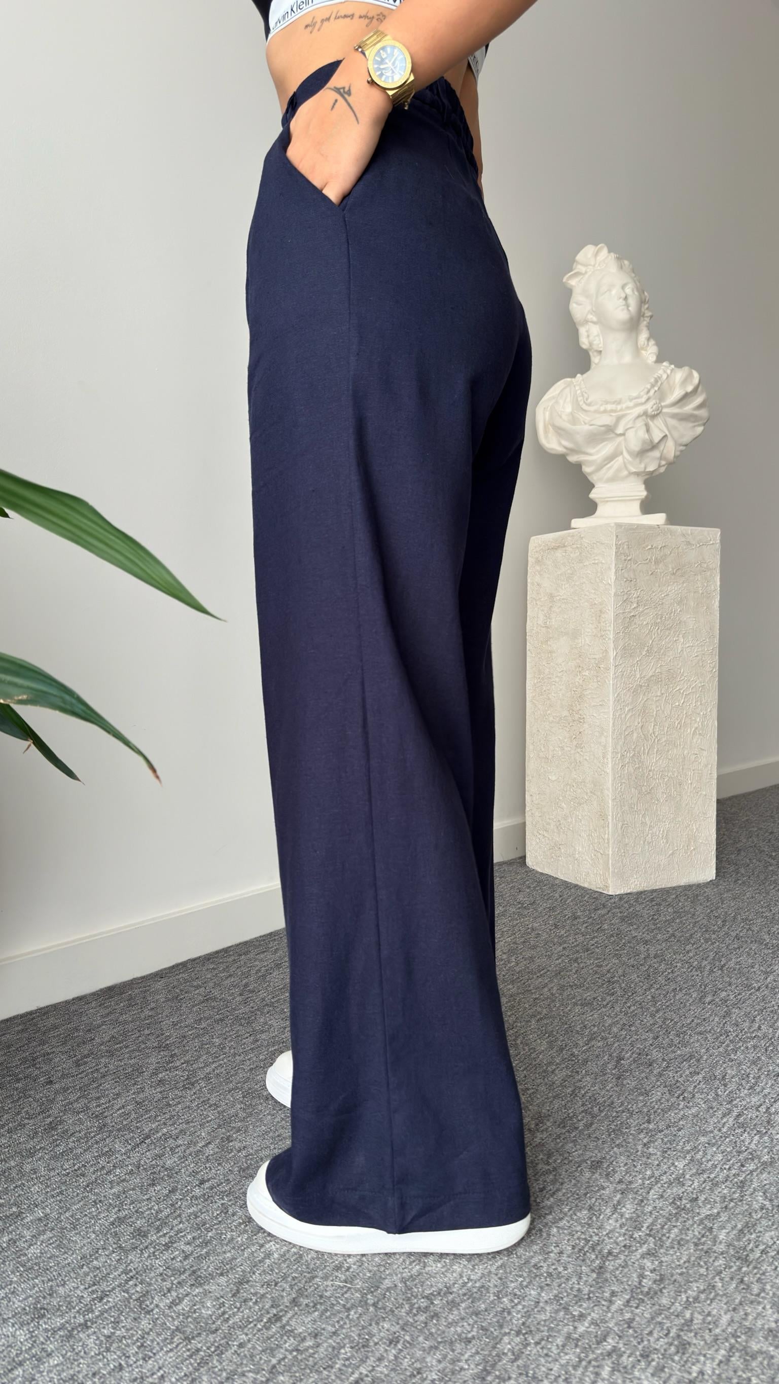 Pevil Kemer Detaylı Lacivert Yelek Pantolon Takım