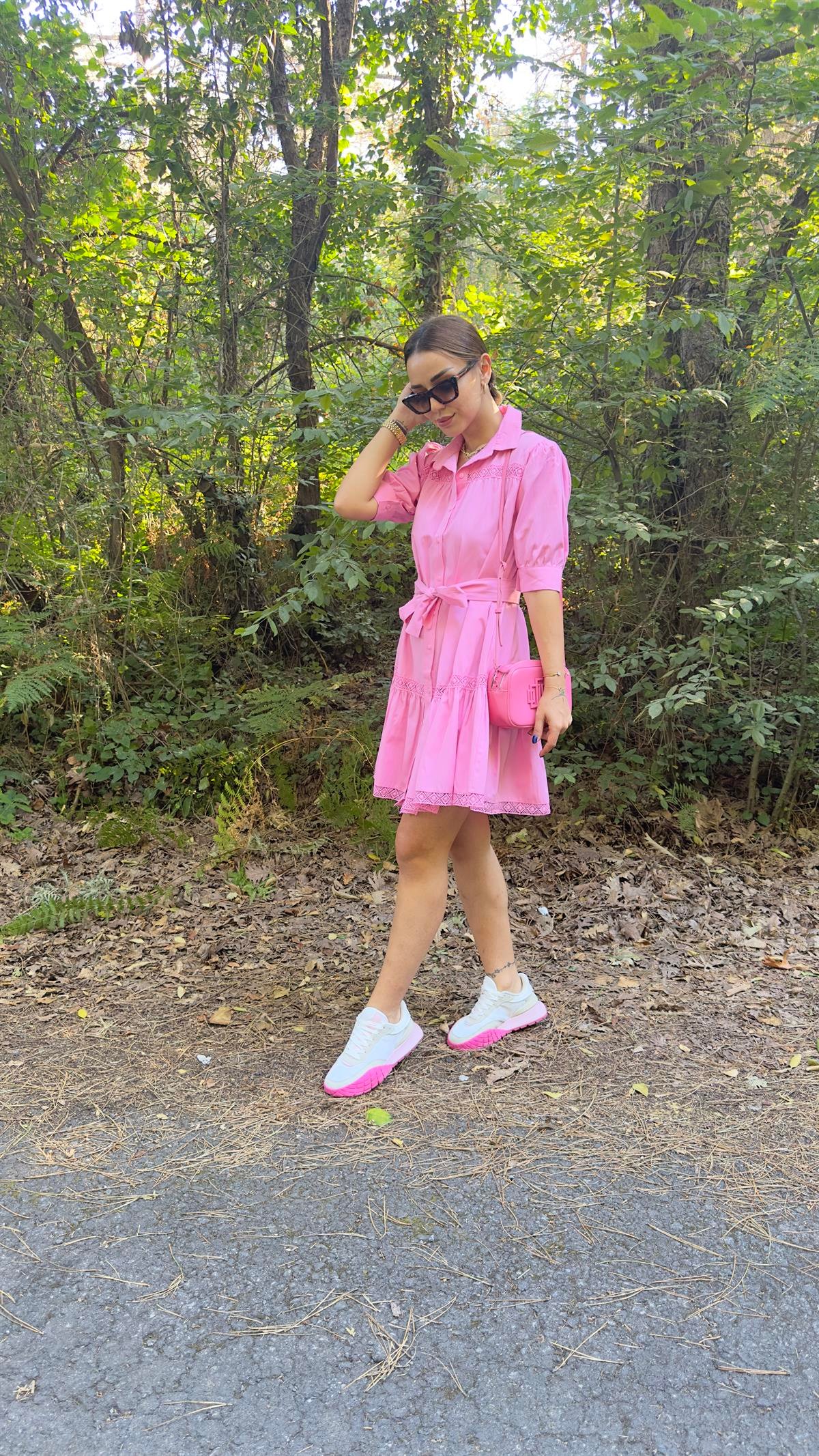 Liyo Nakış Detaylı Gömlek Yaka Pembe Elbise 