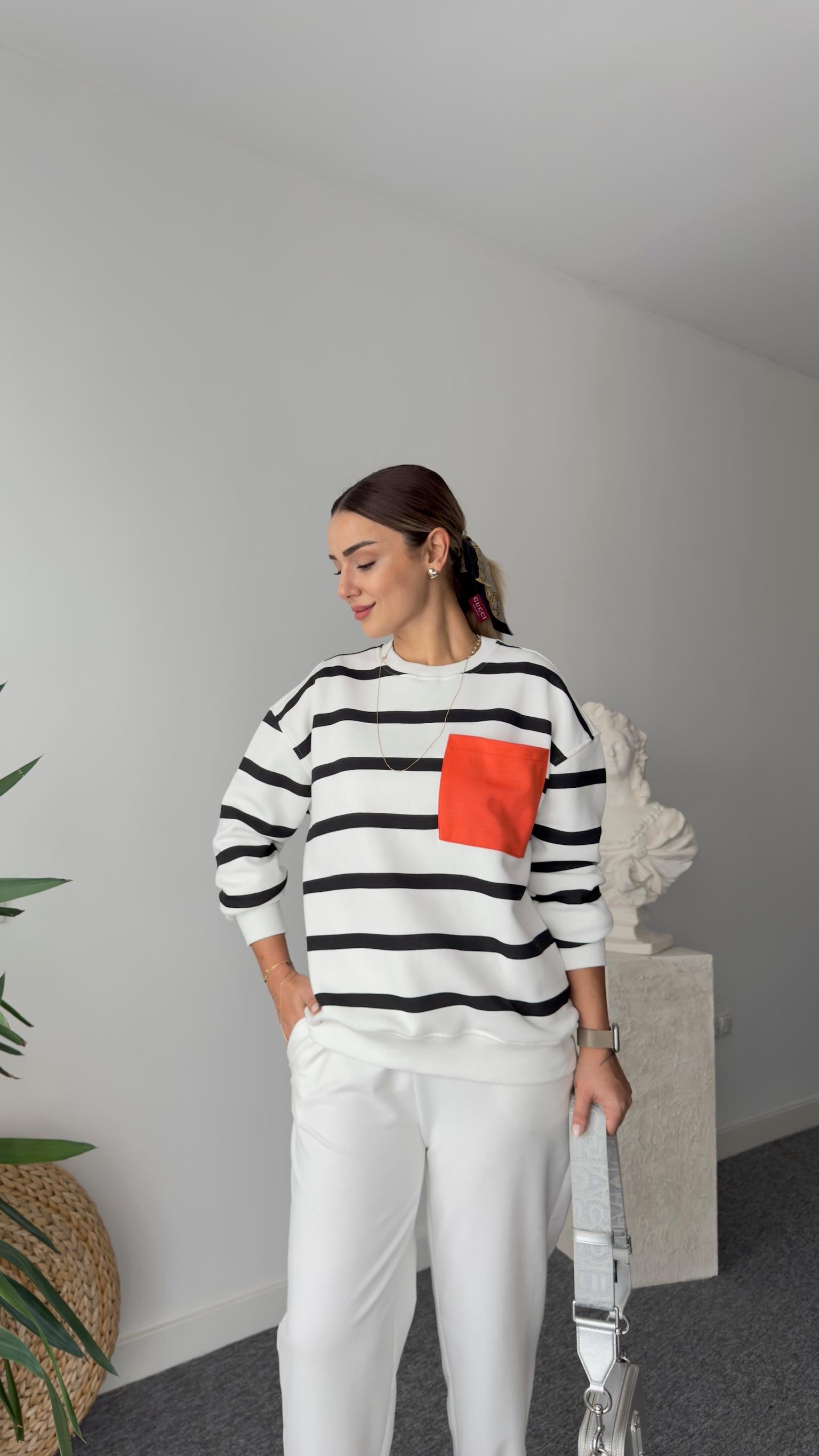 Cebi Turuncu Detaylı Çizgili Sweatshirt