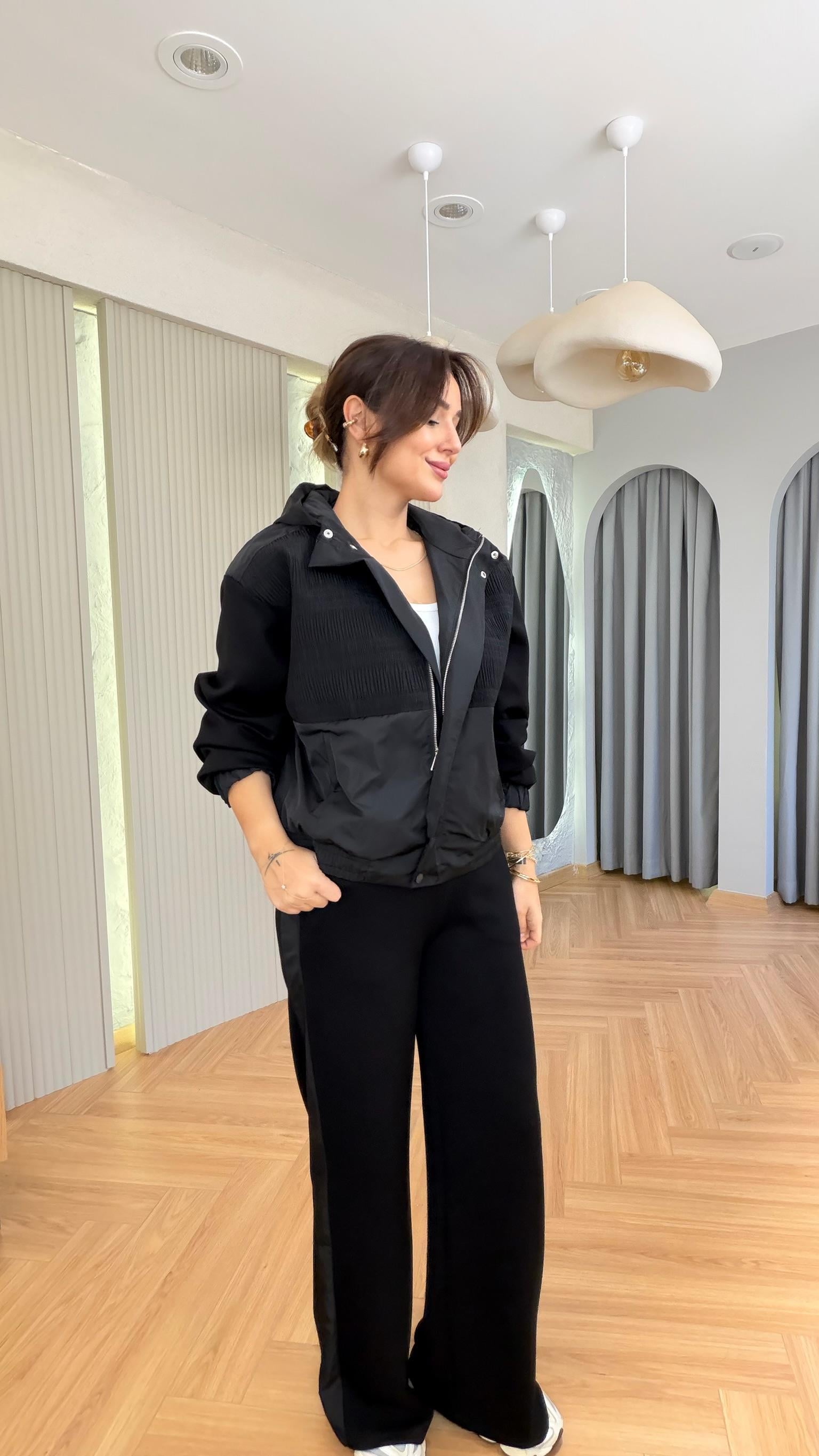 Siyah İpkyol Model Kapüşonlu Takım