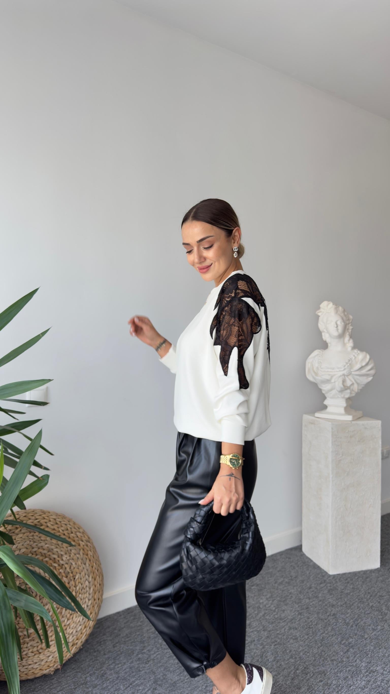 Lazer Güpür Nakışlı Beyaz Modal Sweat