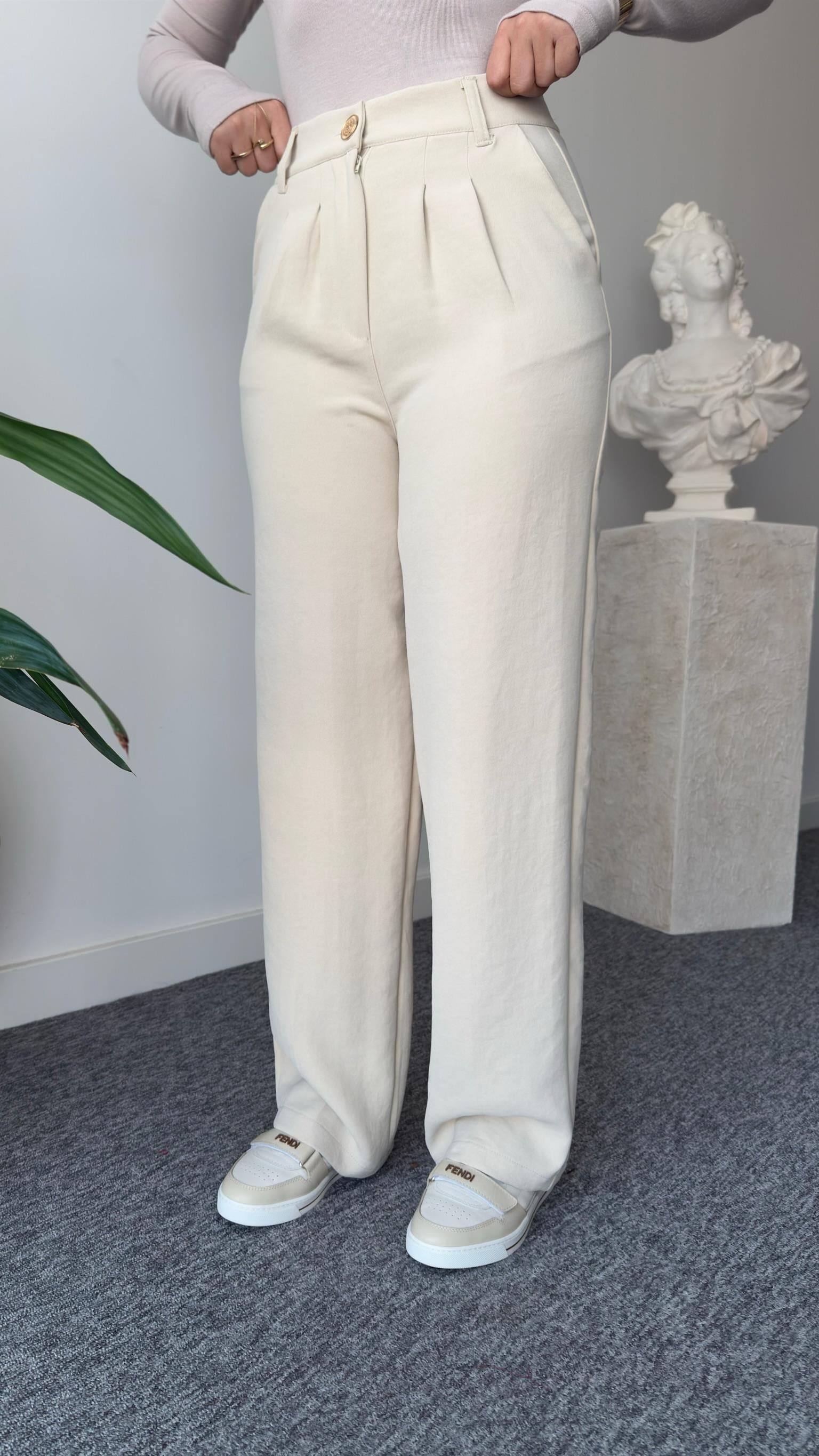 Bej Gold Düğme Bel Lastikli Pantolon