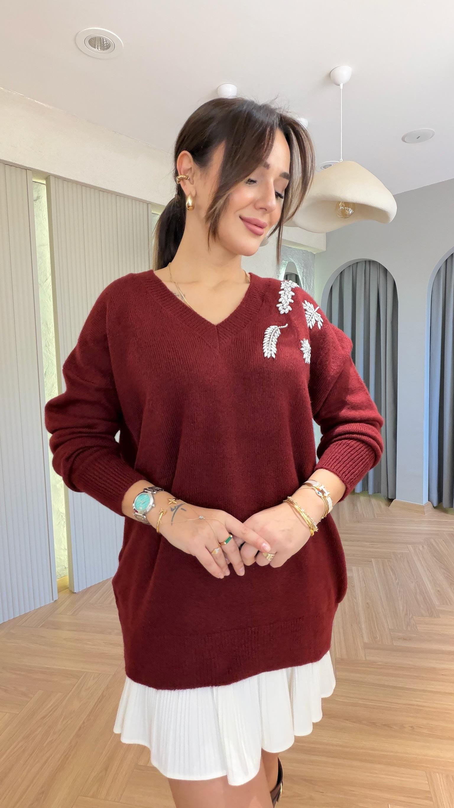 Bordo Taş Detaylı V Yaka Kazak