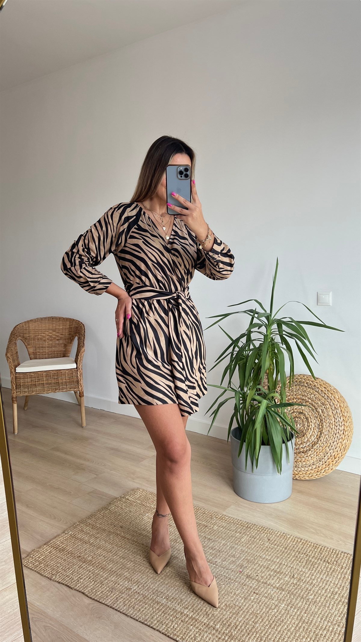 Marka Model Zebra Desen Kuşaklı Elbise 