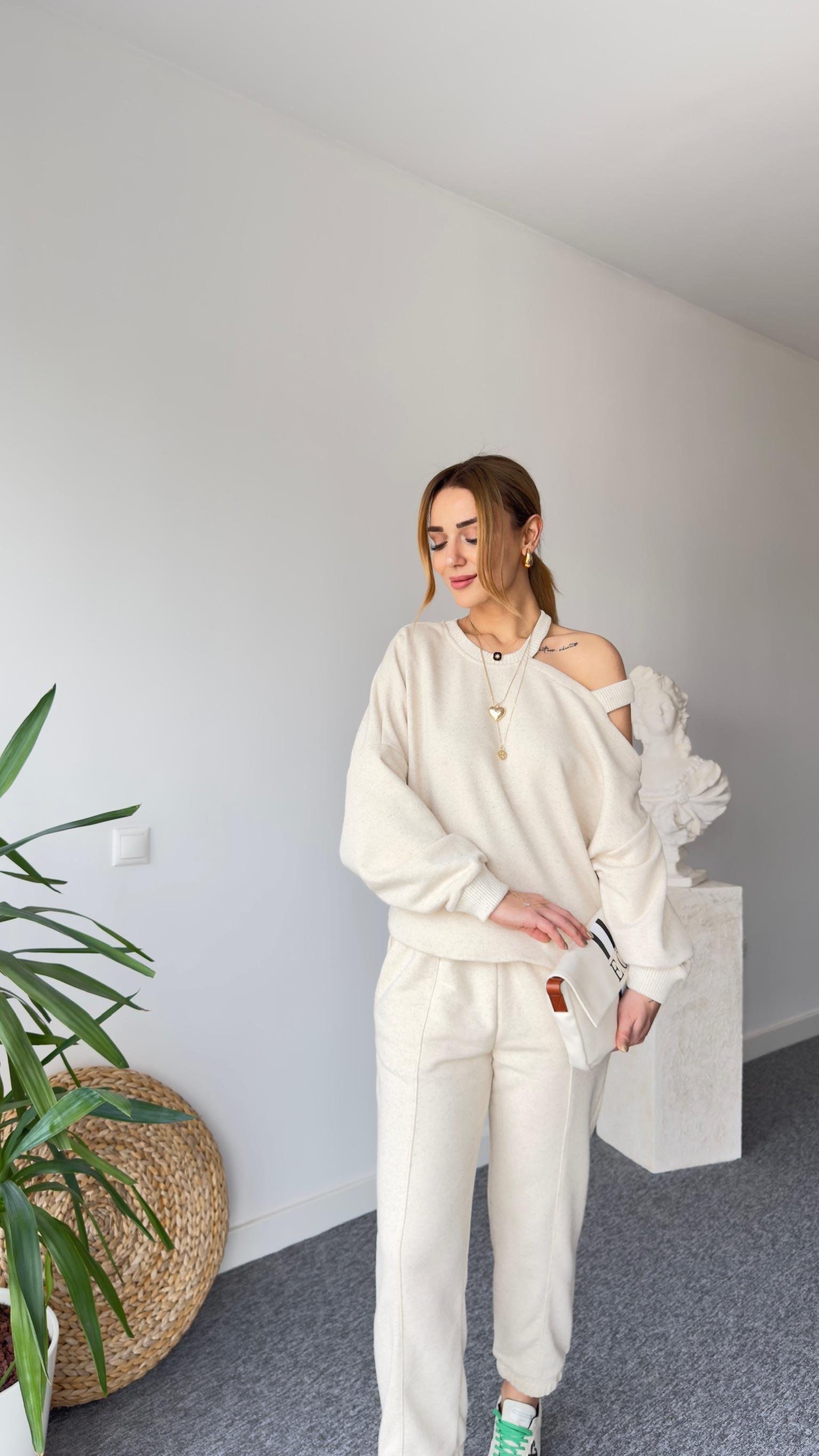 Omuz Pencereli Taş Eşofman Takımı