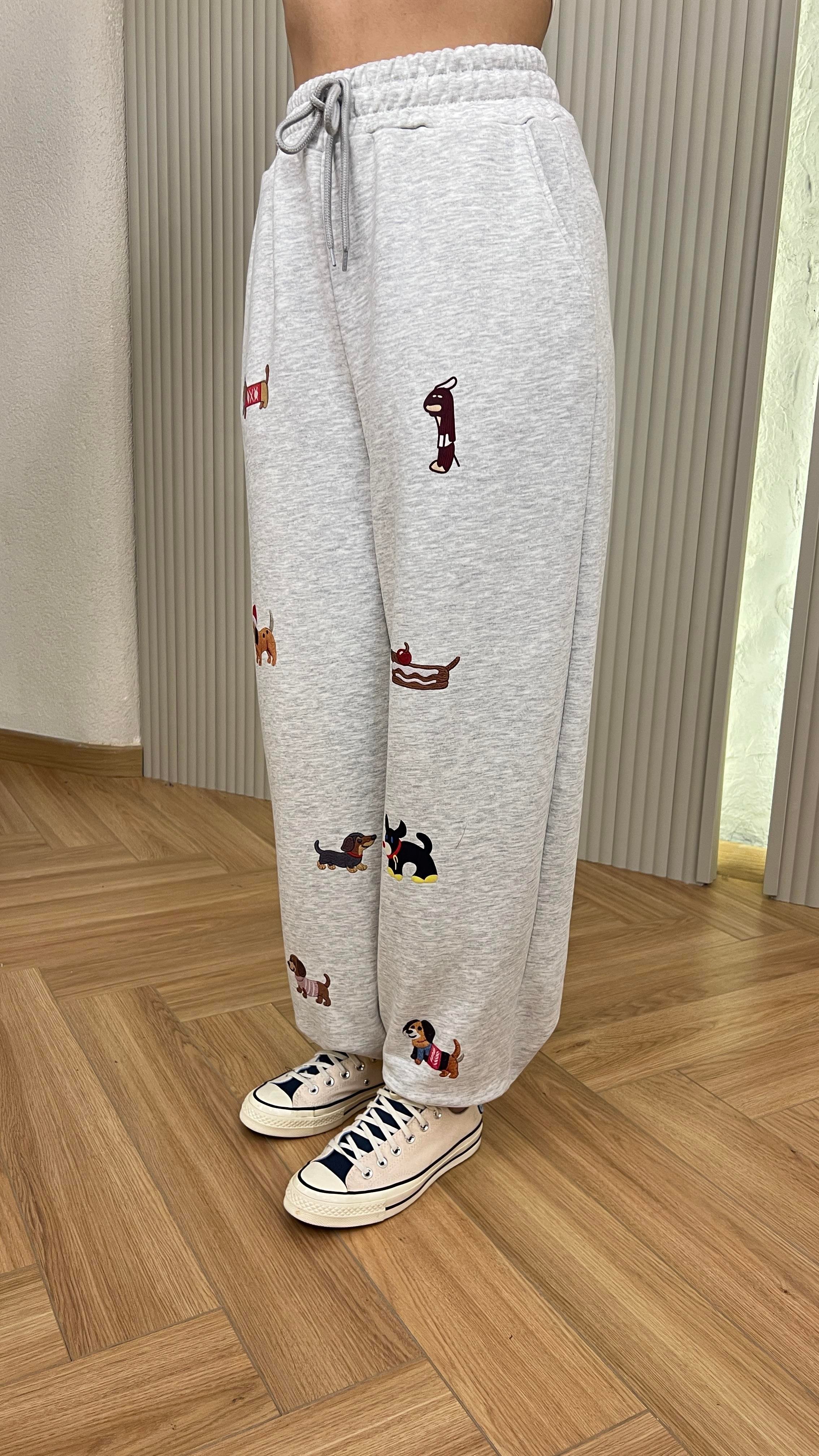 Köpek Desenli Paça Stoper Gri Eşofman Altı