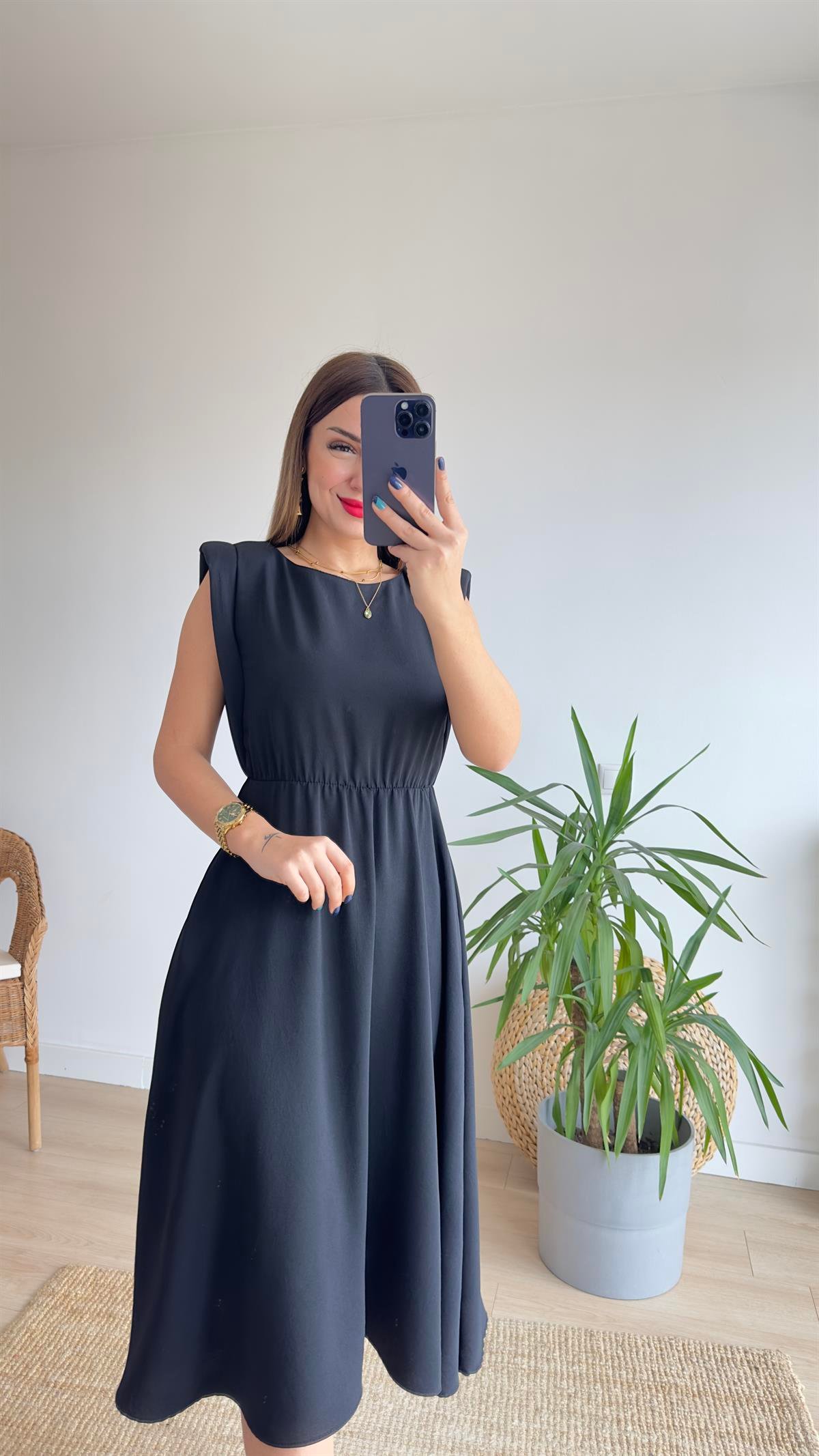 Beli Lastikli Vatkalı Siyah Basic Elbise 