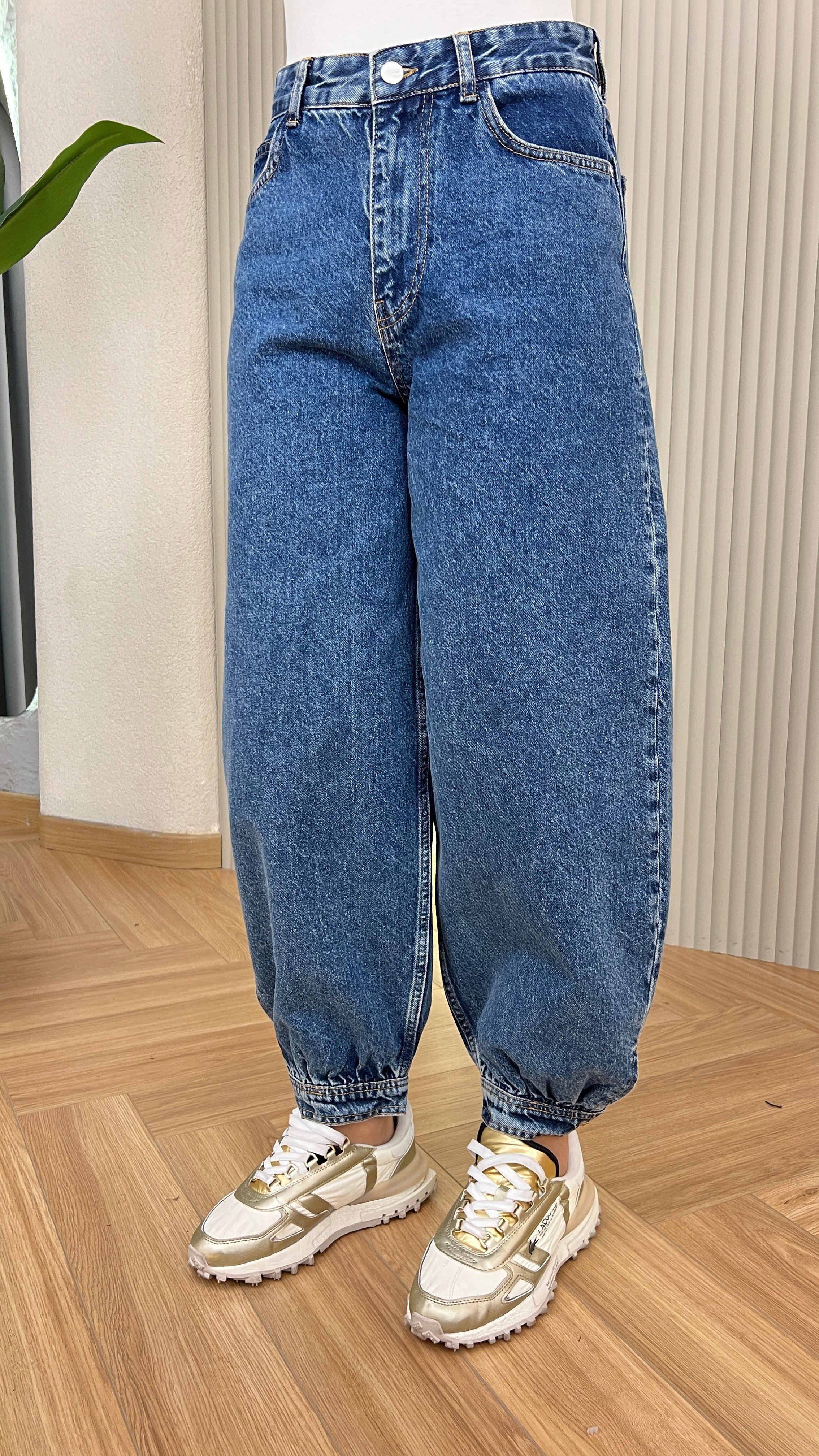 Mavi Manza Paça Detaylı Balon Jean