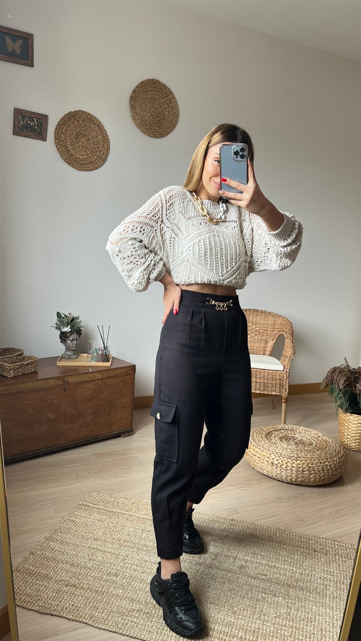 Beli Zincir Detaylı Gabardin Pantolon
