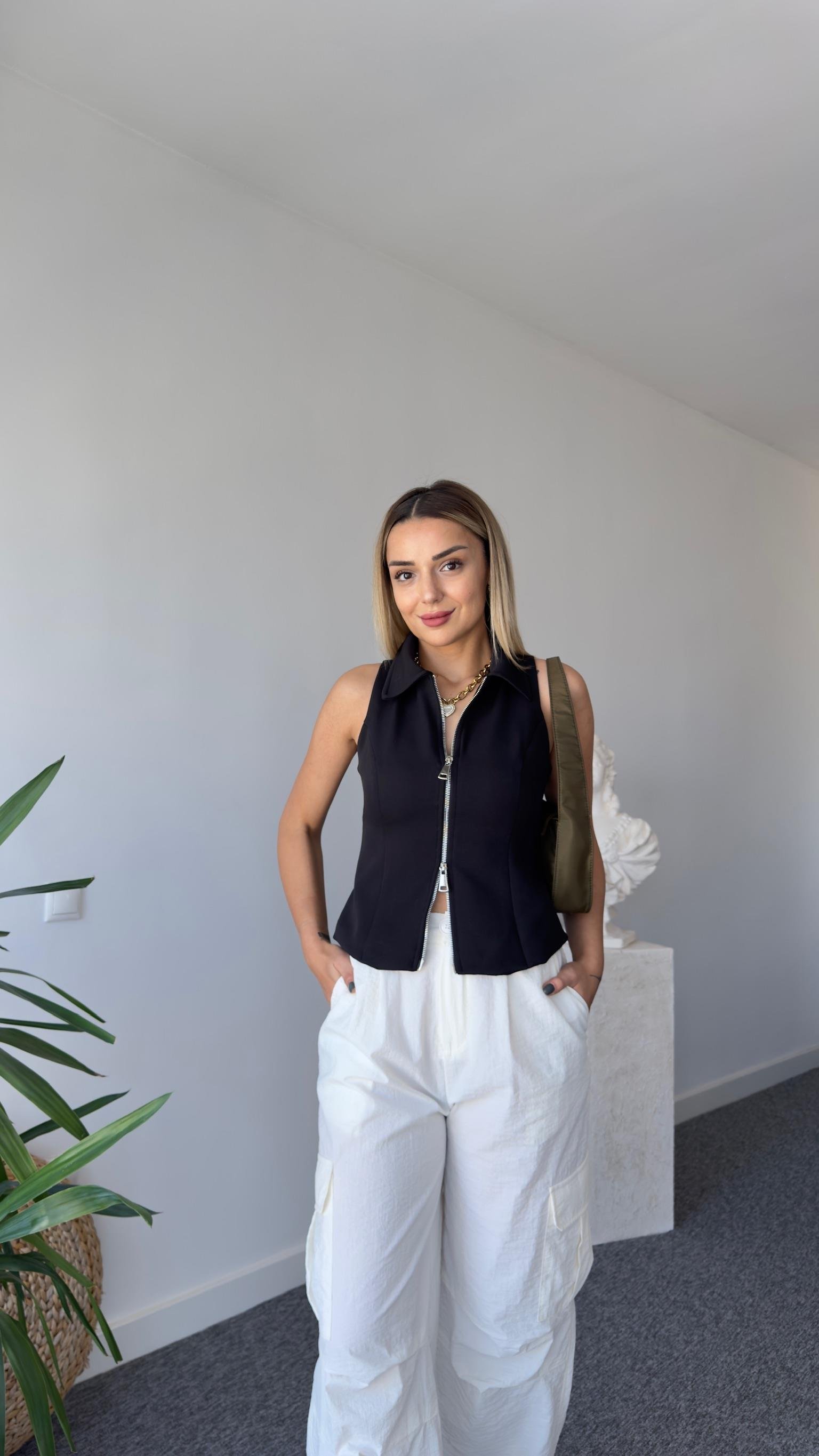 Çift Fermuarlı Siyah Yelek