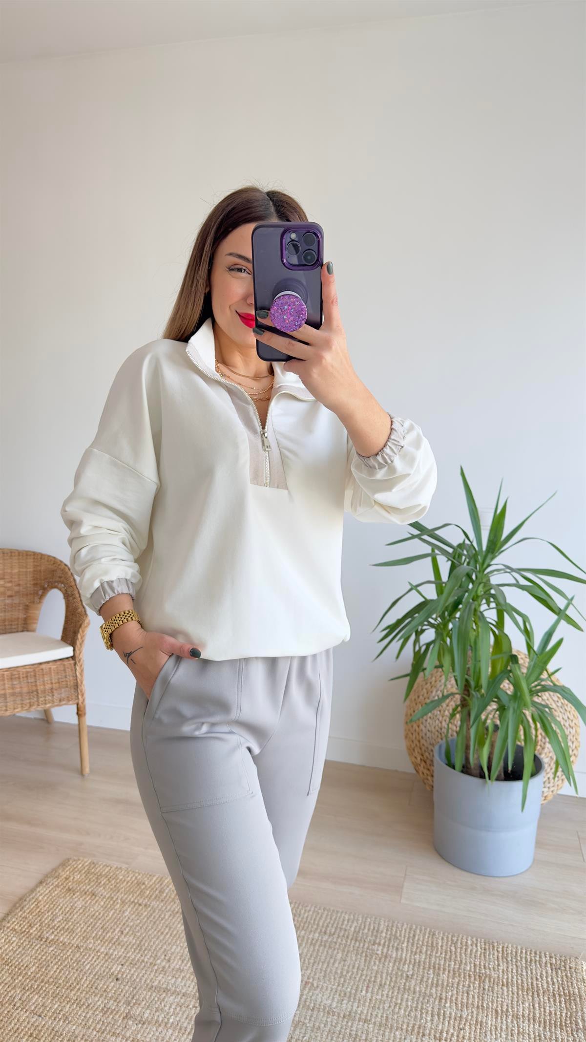 Yarım Fermuar Paraşüt Detay Beyaz Sweat