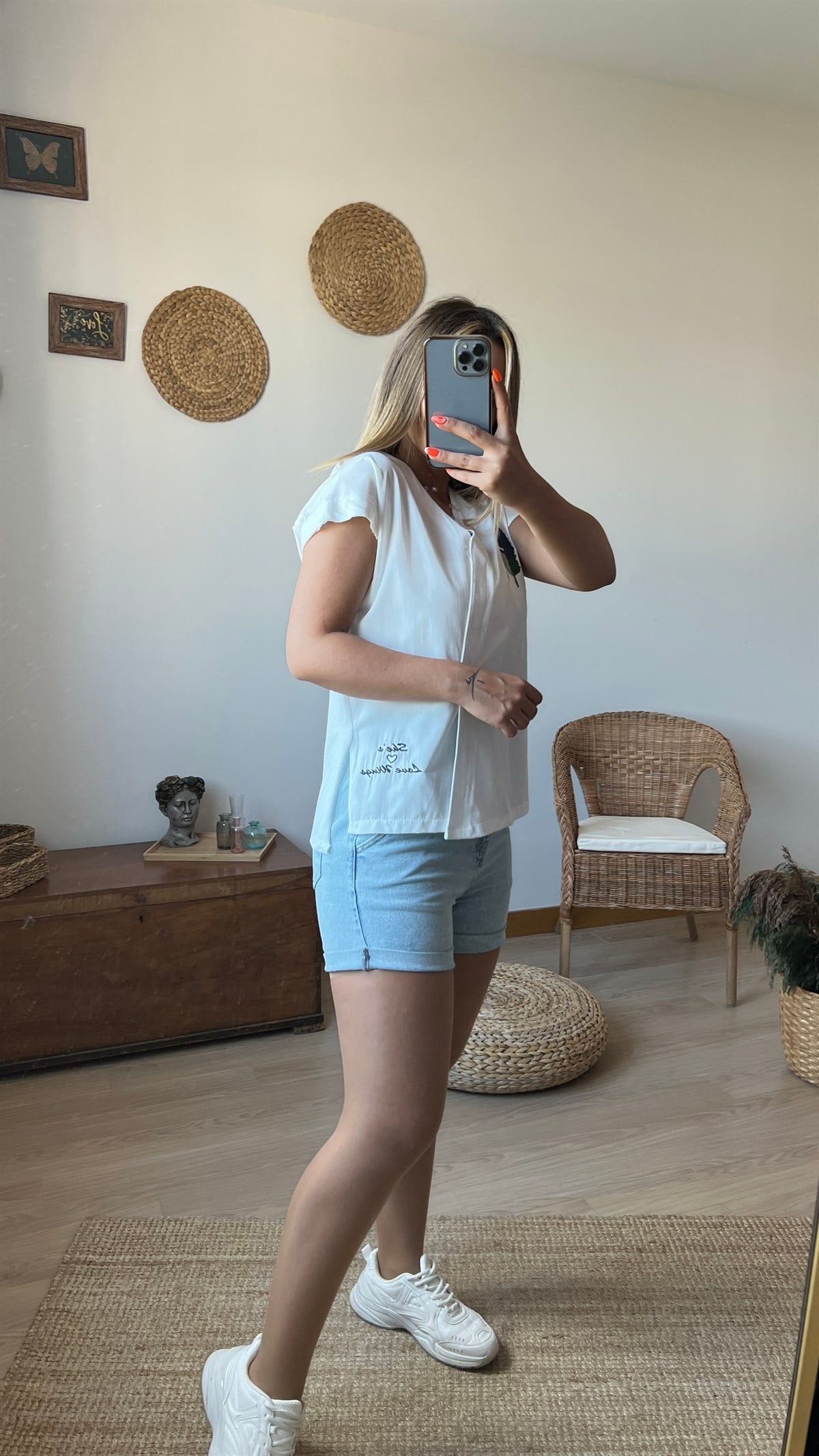 Poplin Detaylı Nakışlı Beyaz Tshirt