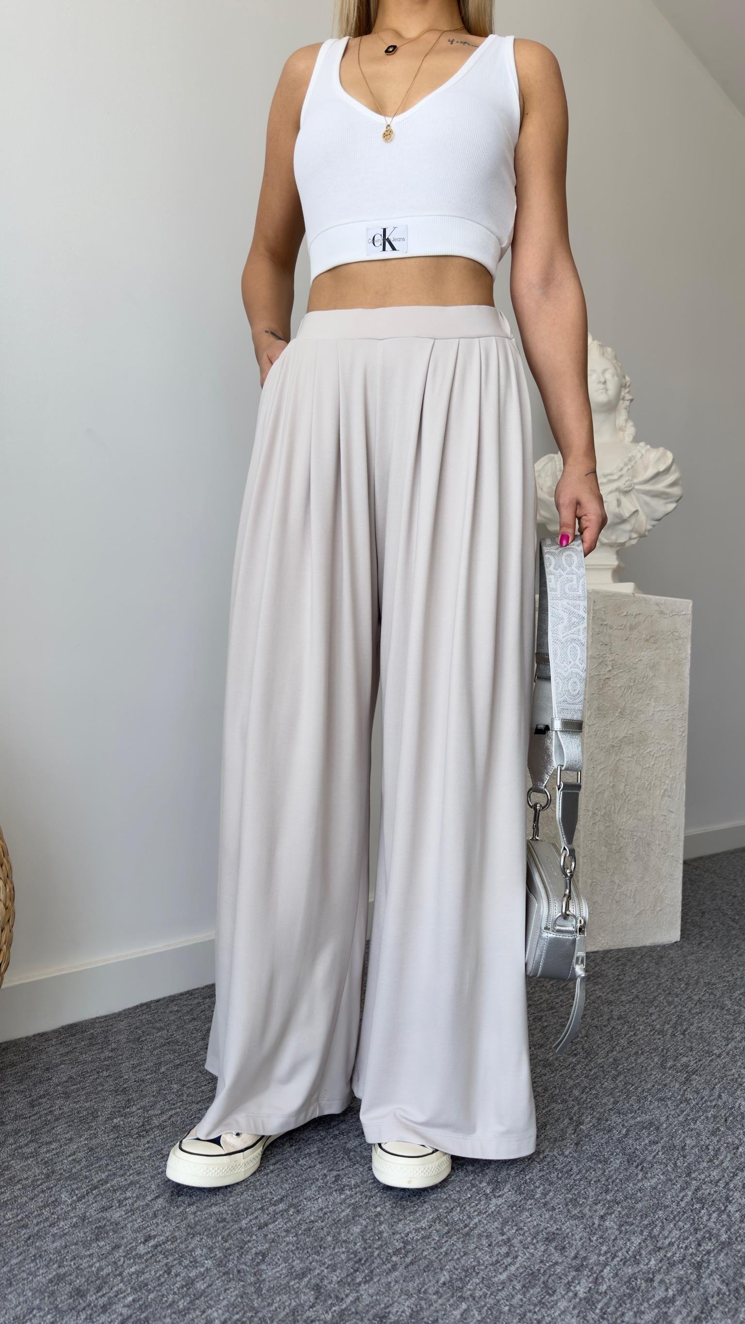 Premıum Oys Model Bej Pileli Pantolon