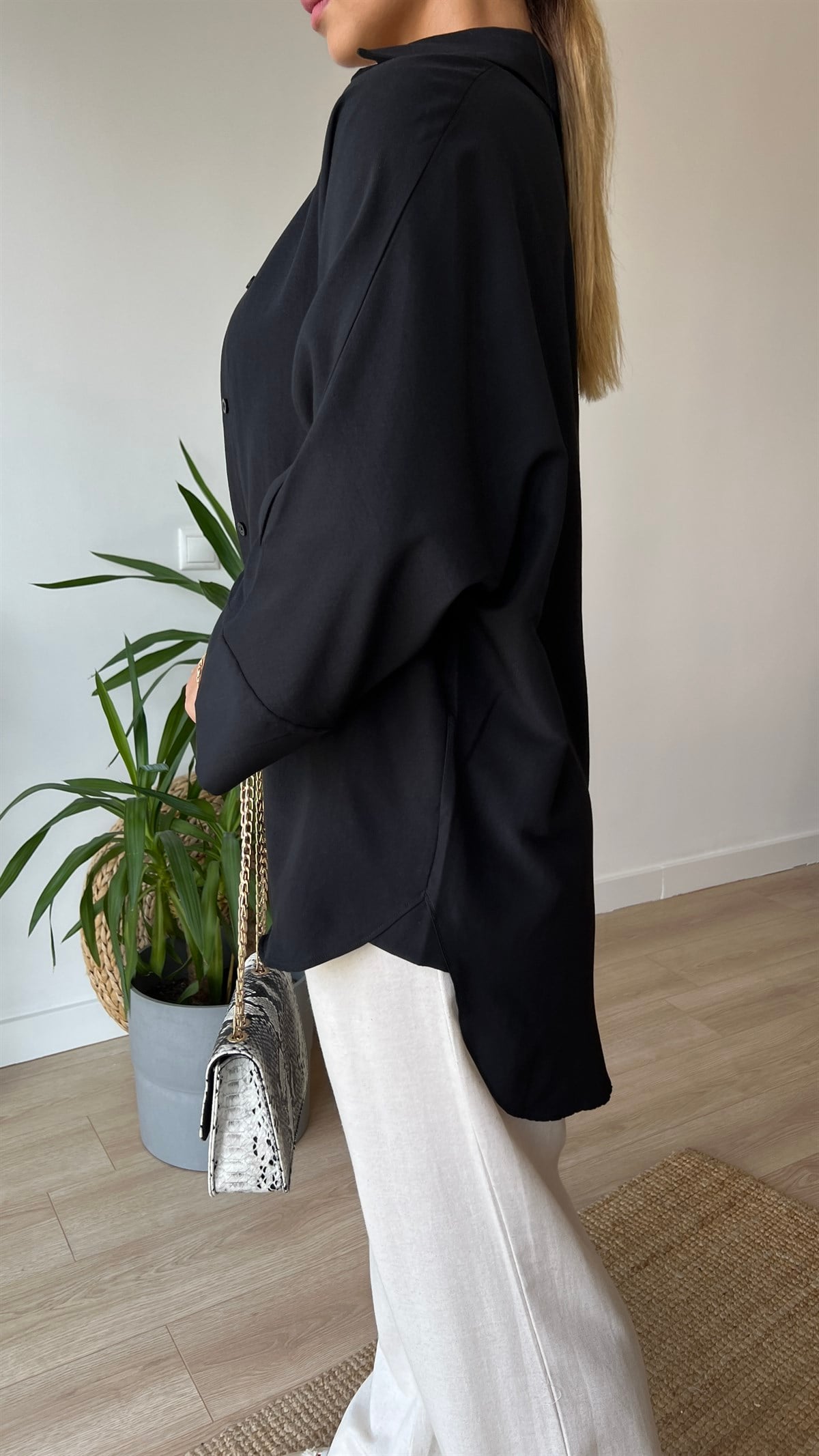 Oversize Siyah Pamuklu Gömlek