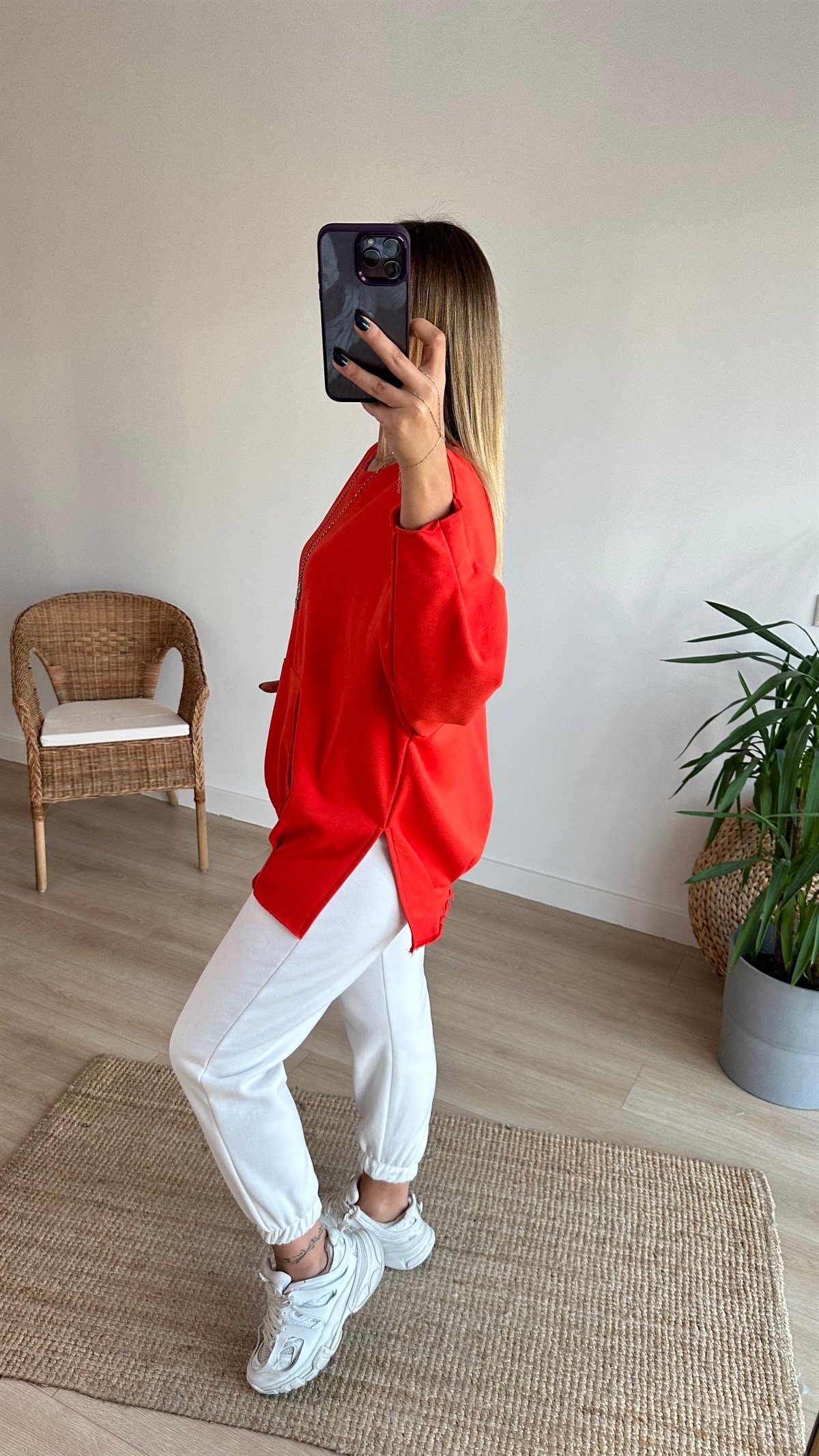 Pileli Yanları Yırtmaçlı Turuncu Sweat