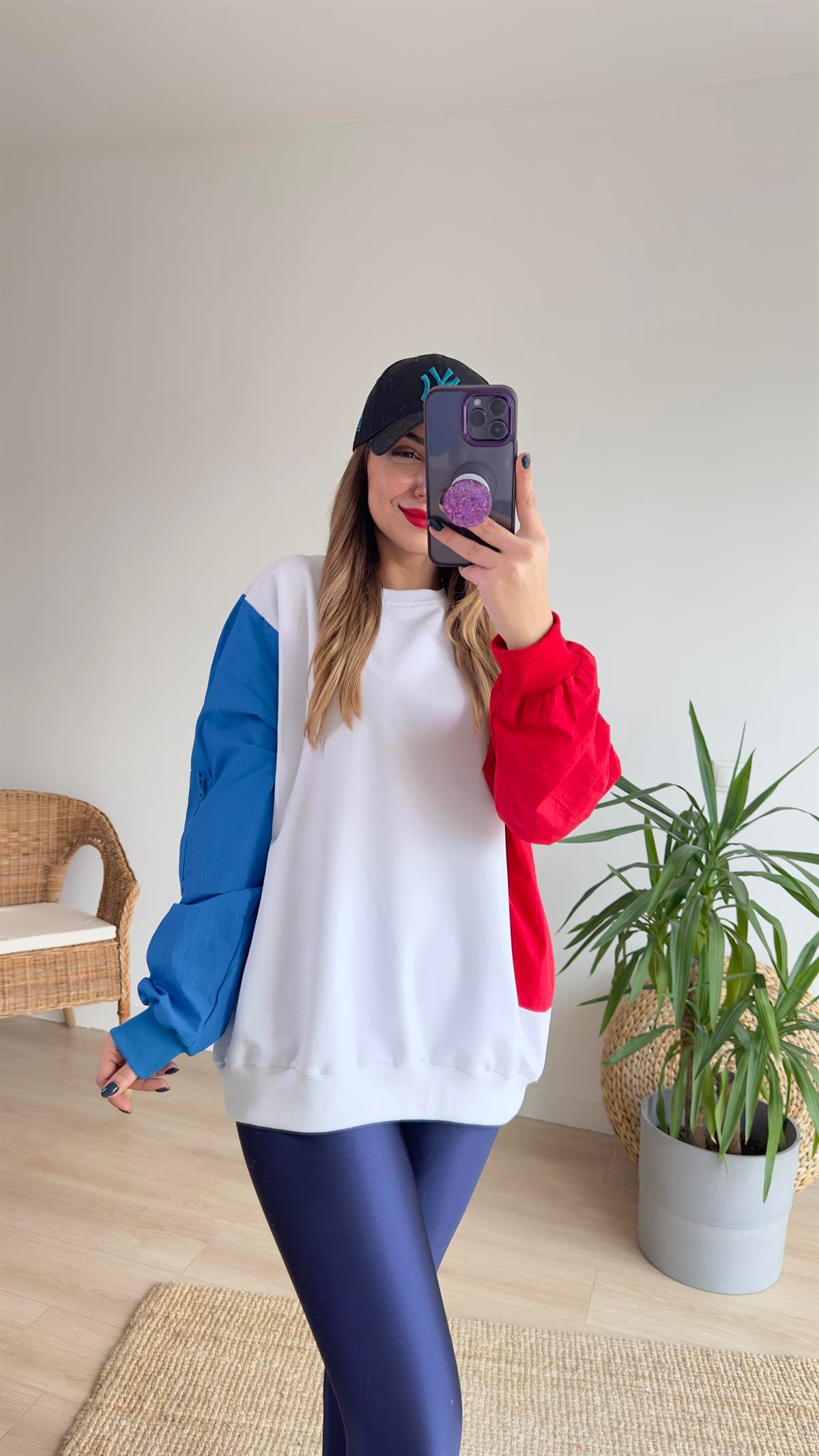 Marka Model Kırmızı Paraşüt Garni Sweat