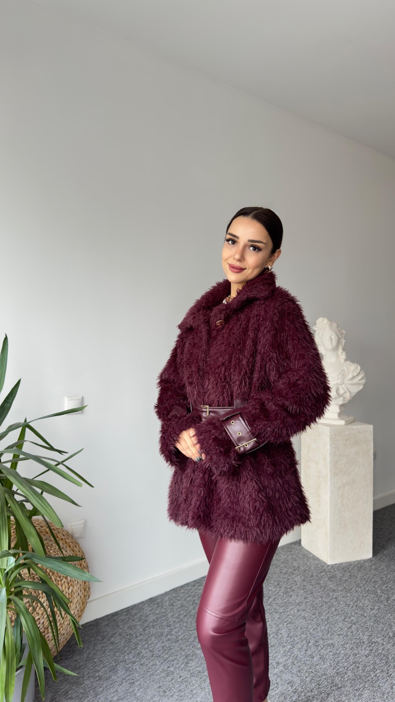 Premıum Deri Detaylı Bordo Peluş Mont (Ön Sipariş Ürünü)