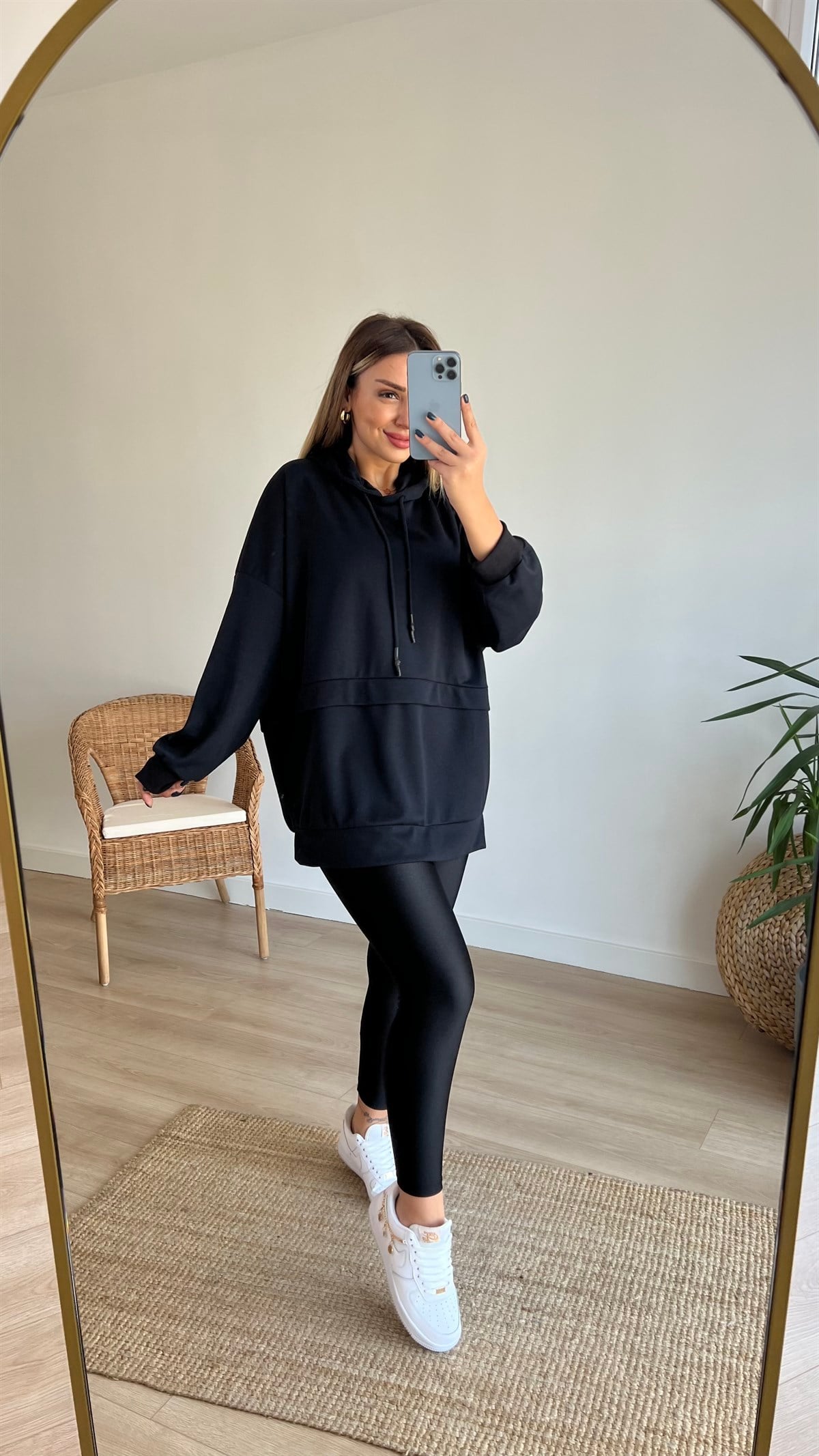 Siyah Oversize Kapüşonlu Sweat