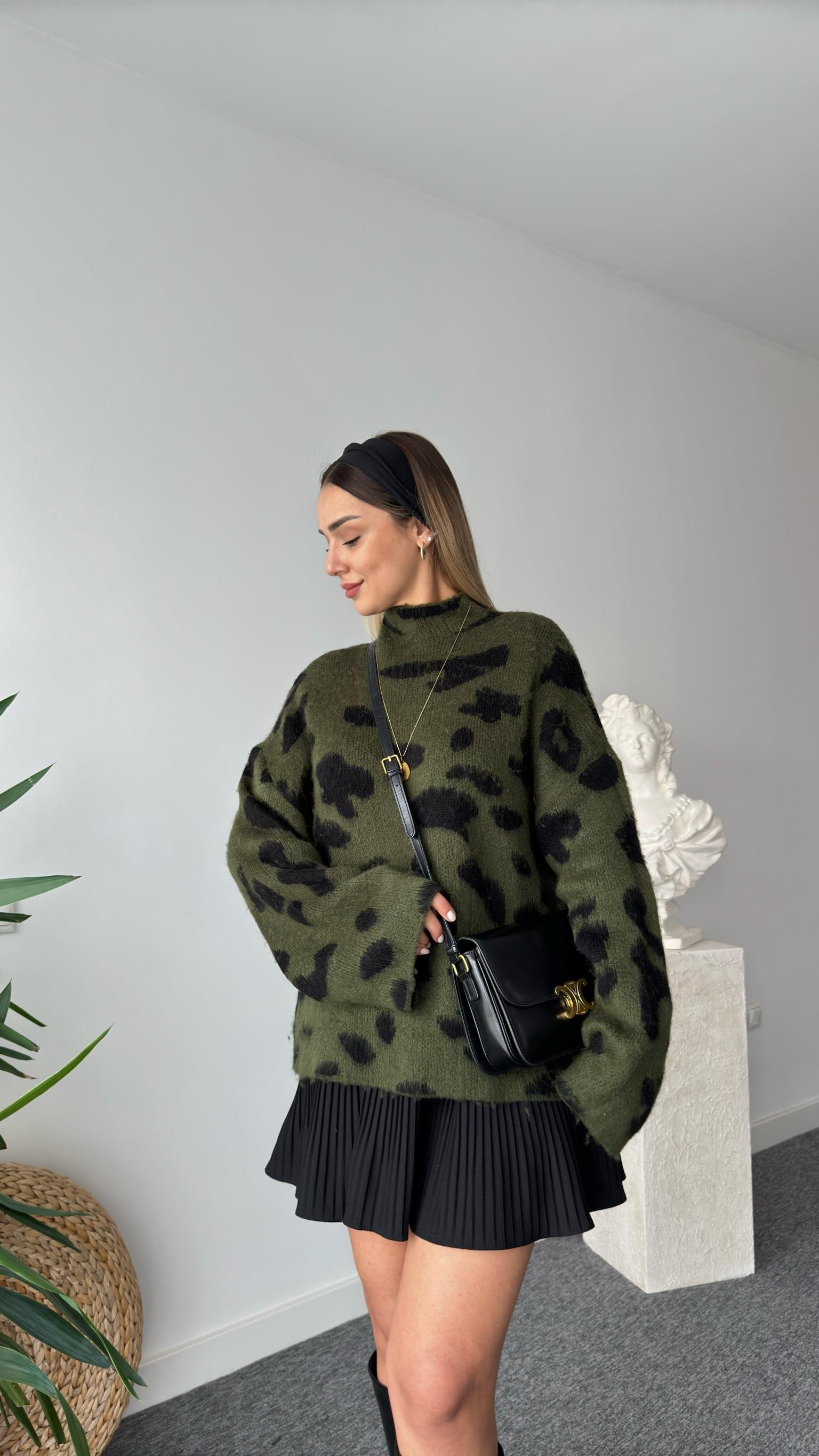 Marila Yeşil Leopar Desenli Kazak