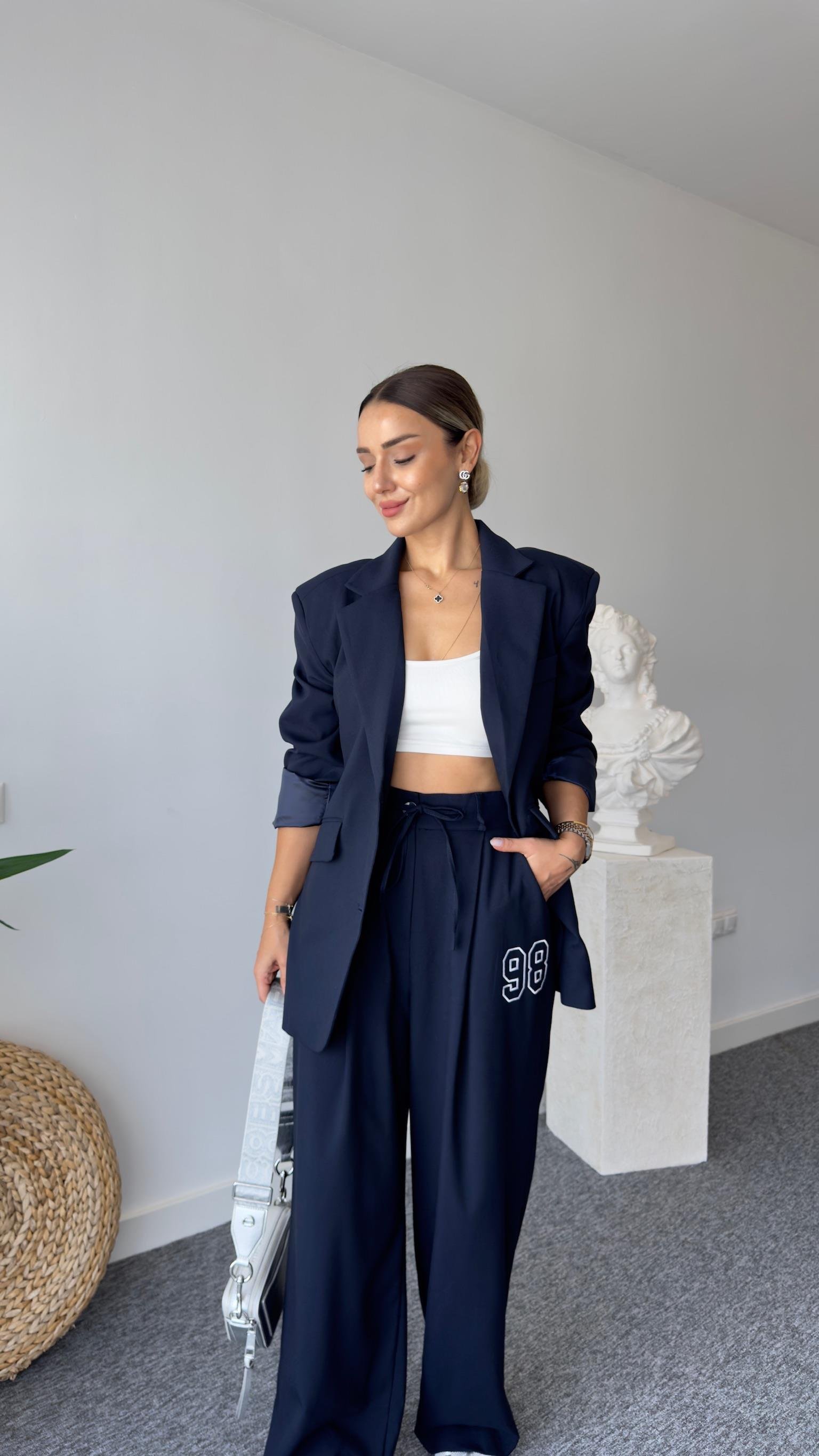 98 Yazılı Lacivert Blazer Ceket