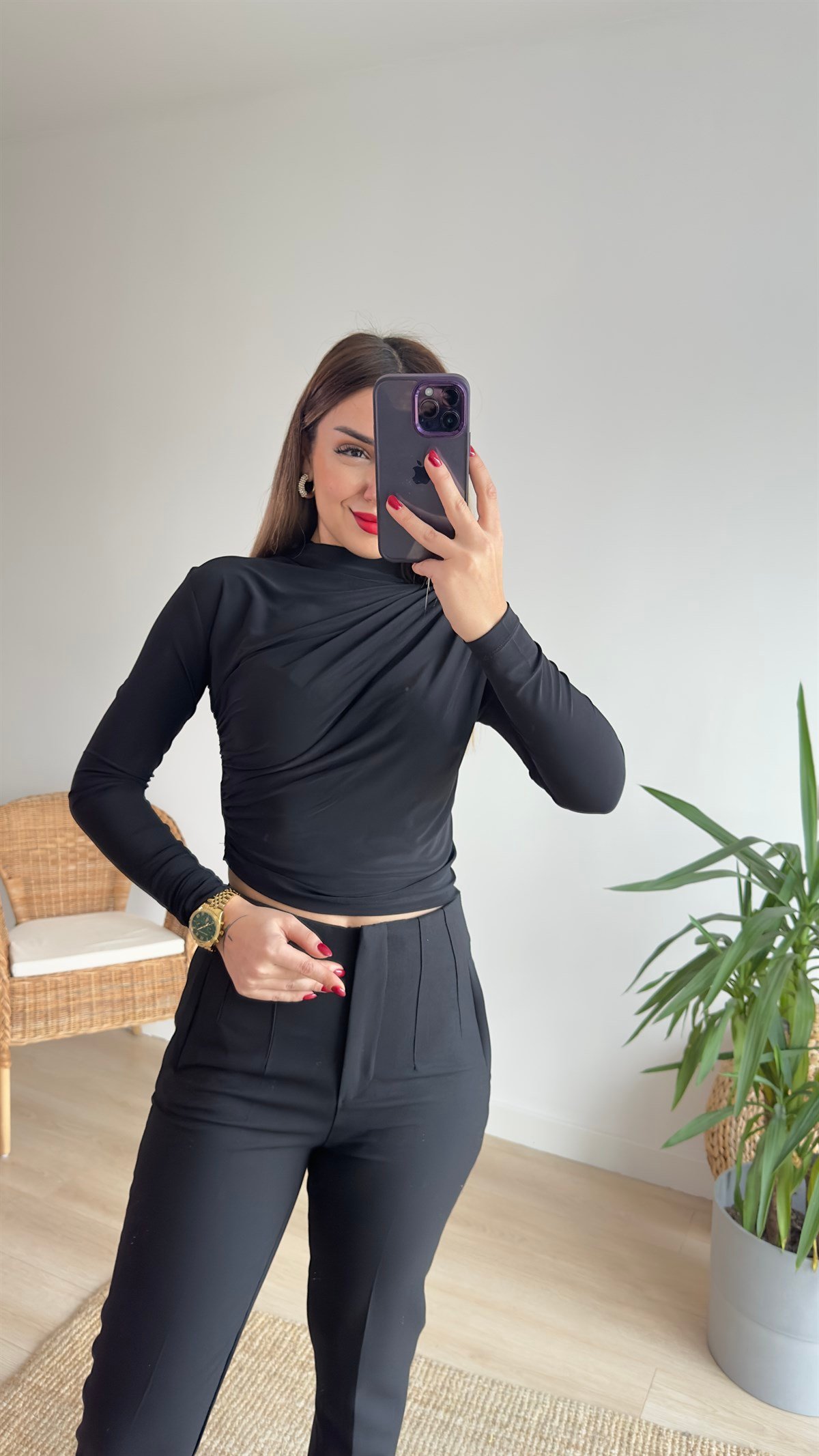 Yanı Büzgü Detay Siyah Bluz