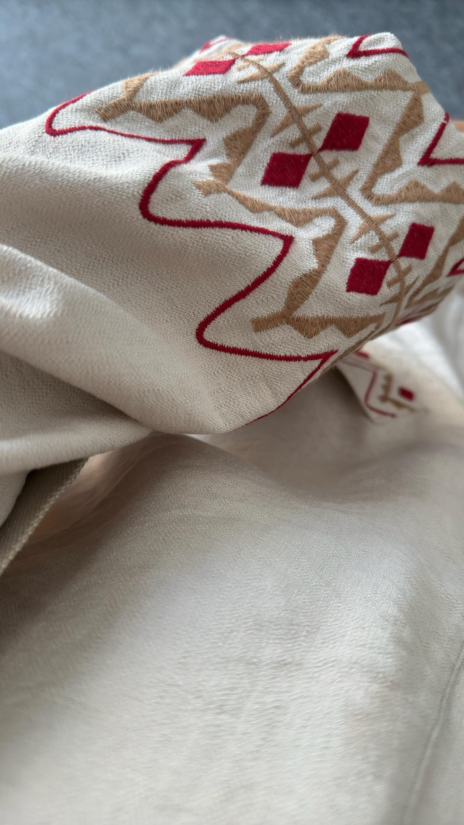 Letre Nakış Detaylı Natural Ceket