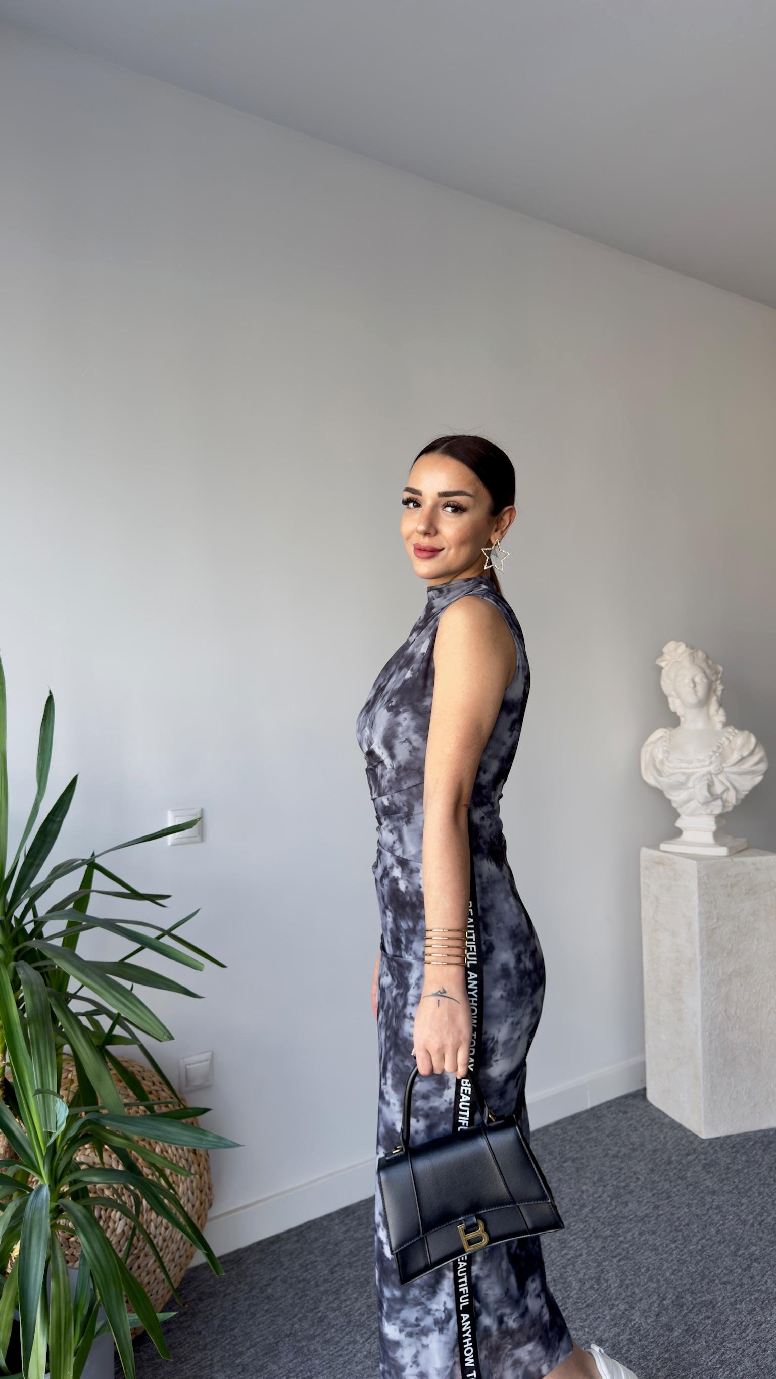 Yan Yazılı Batik Desen Sandy Elbise
