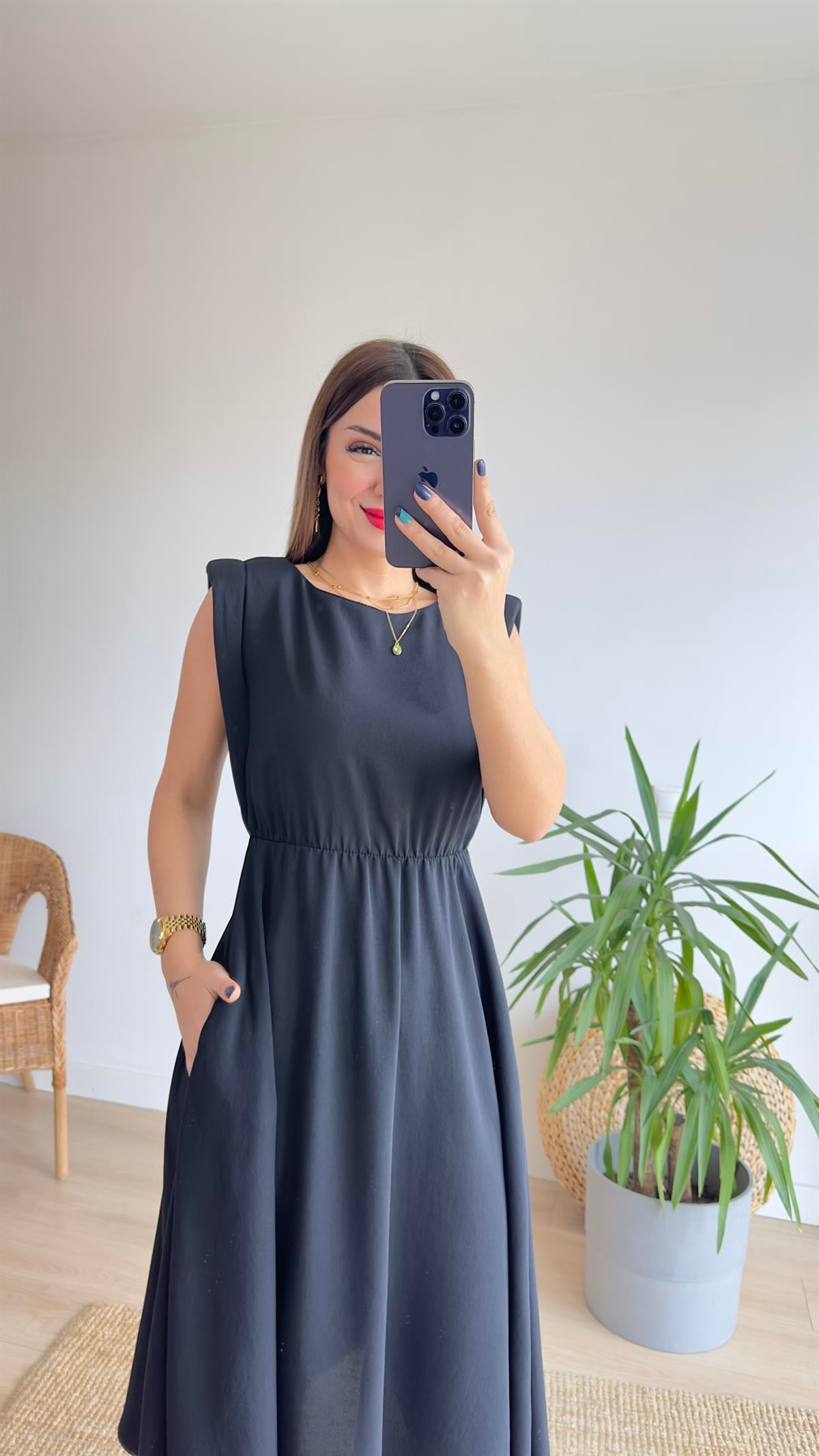 Beli Lastikli Vatkalı Siyah Basic Elbise 
